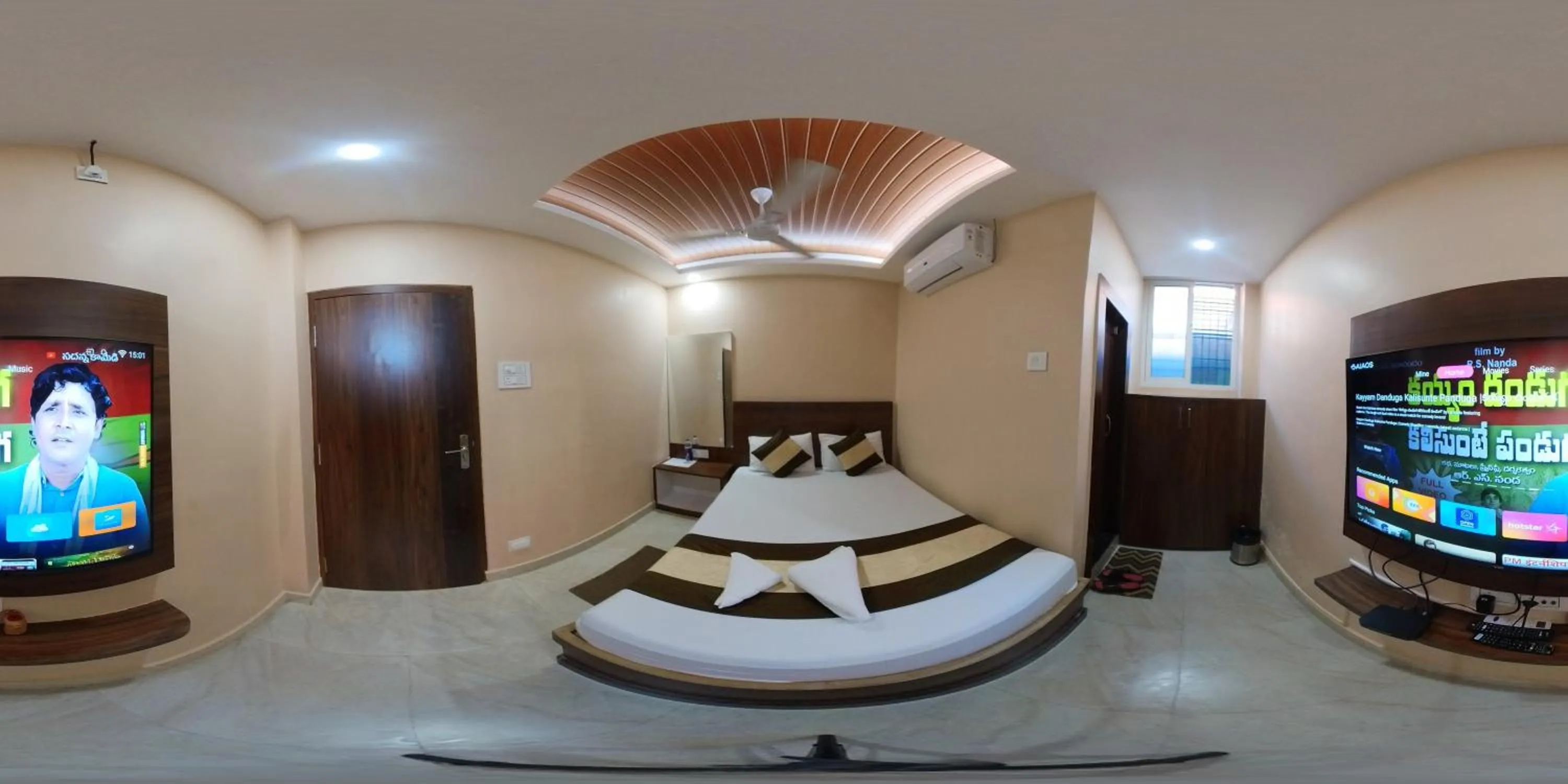Superior Double Room in Hotel Embassy