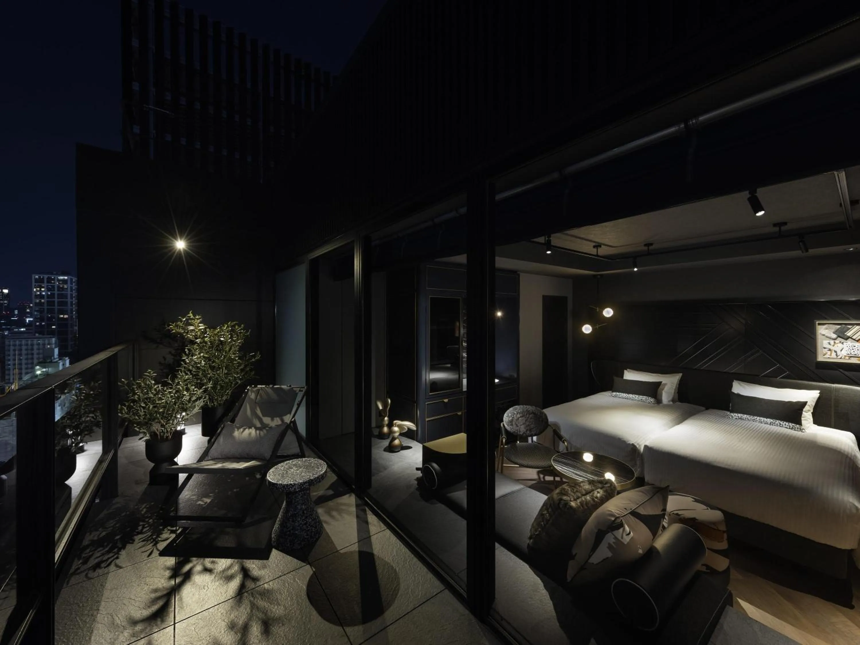 Premium Twin Room with Washing Machine and View in Mercure Tokyu Stay Osaka Namba