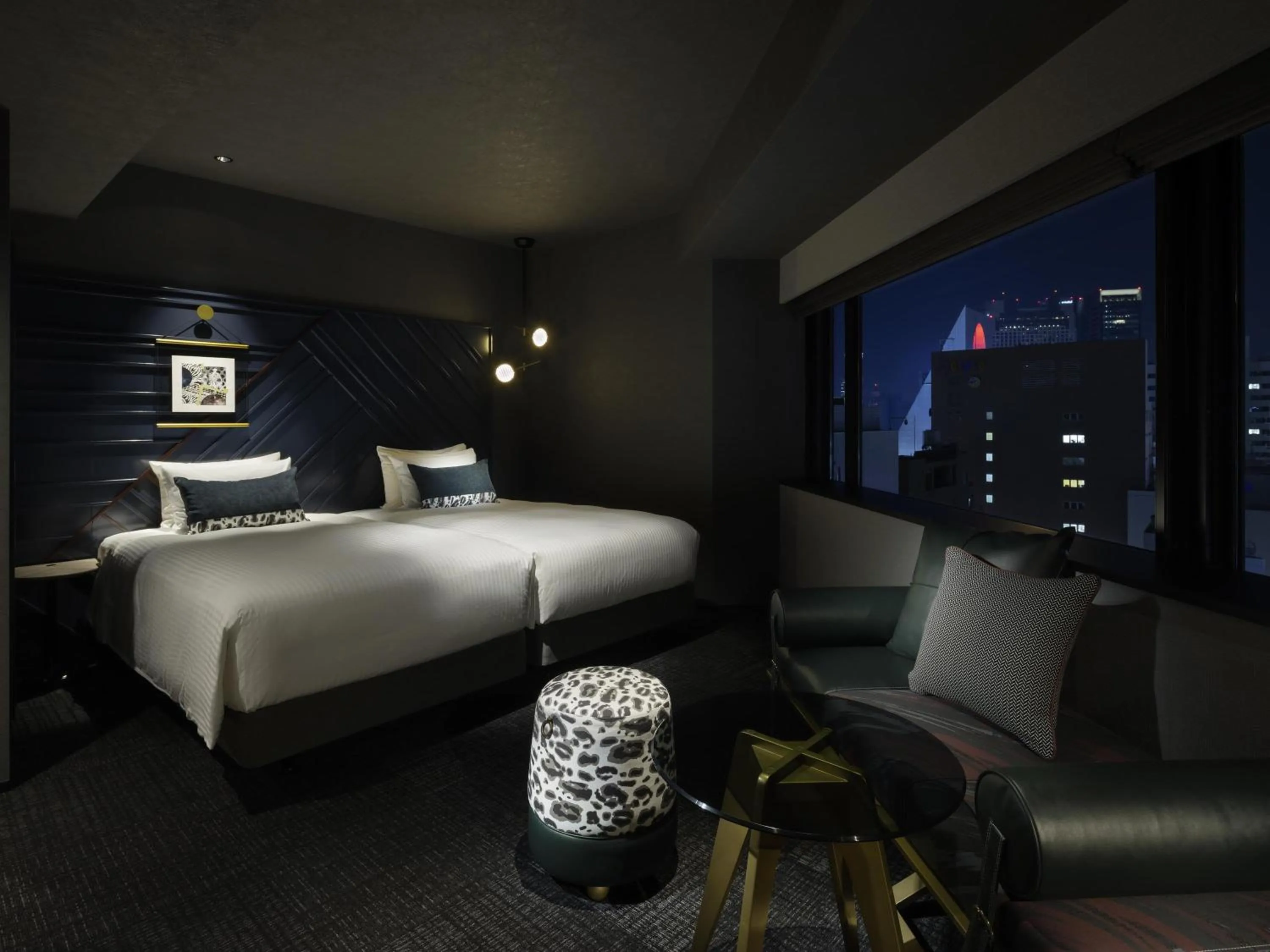 Deluxe Corner Room with Two Single Beds in Mercure Tokyu Stay Osaka Namba