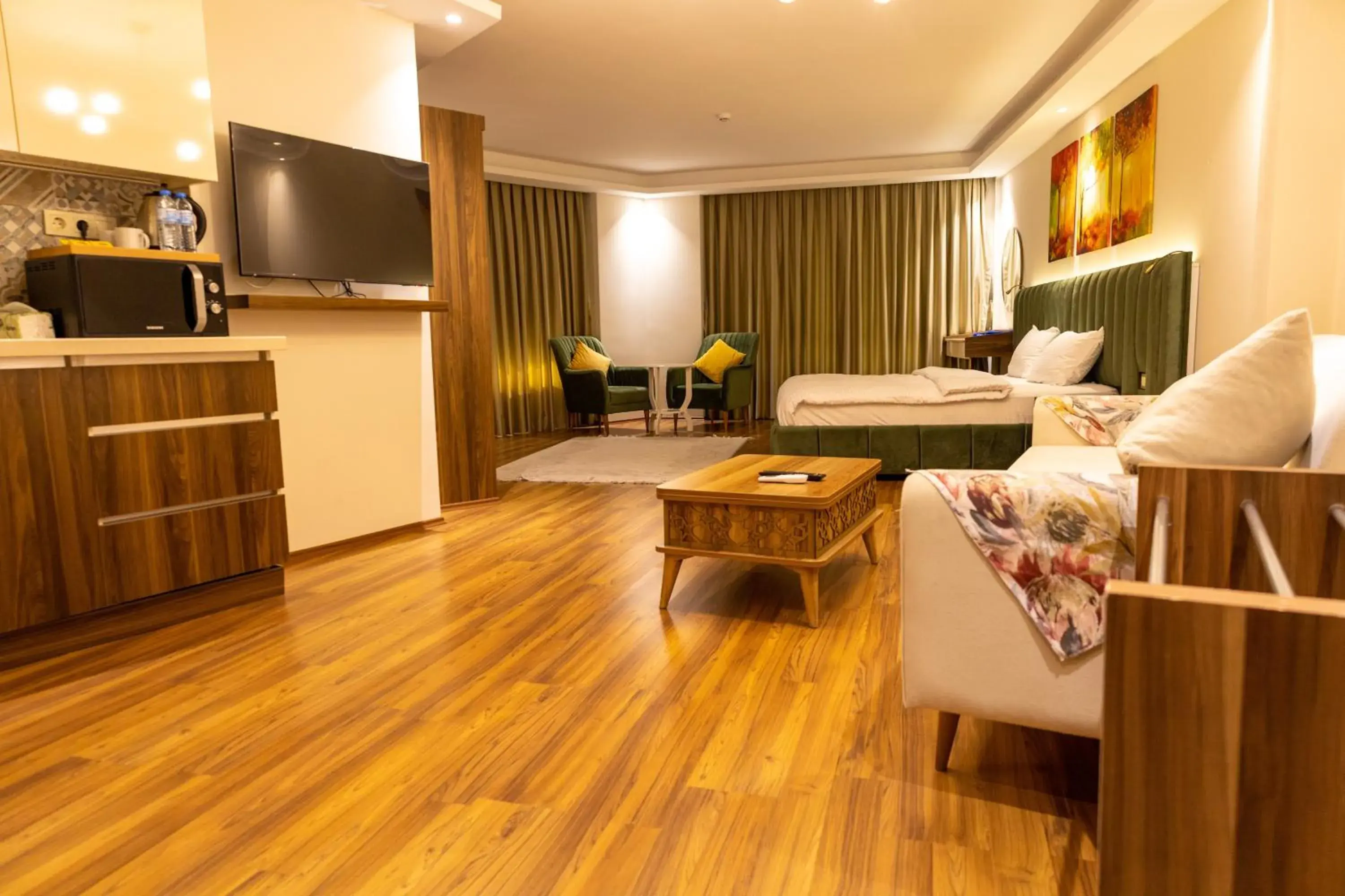 Grand Luxury Grand Luxury