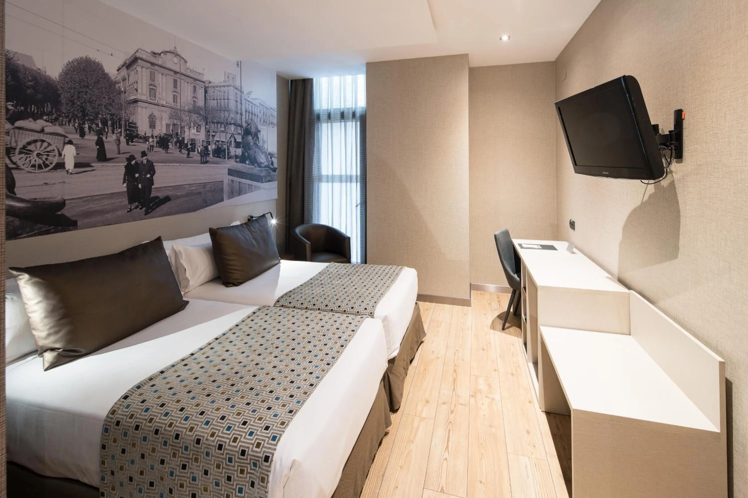 Double Room in Catalonia Born