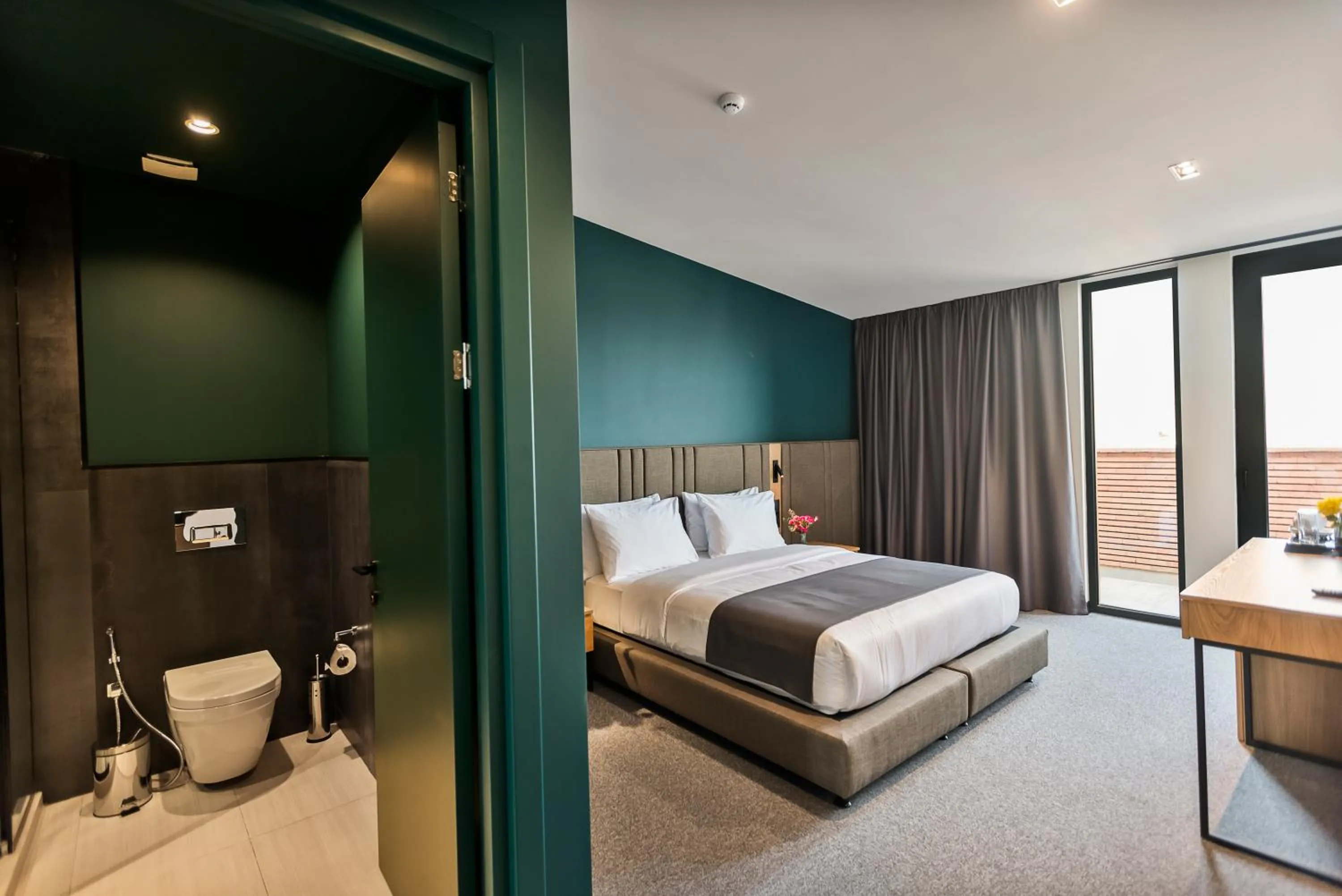 King Room with Balcony - single occupancy in Graf Hotel