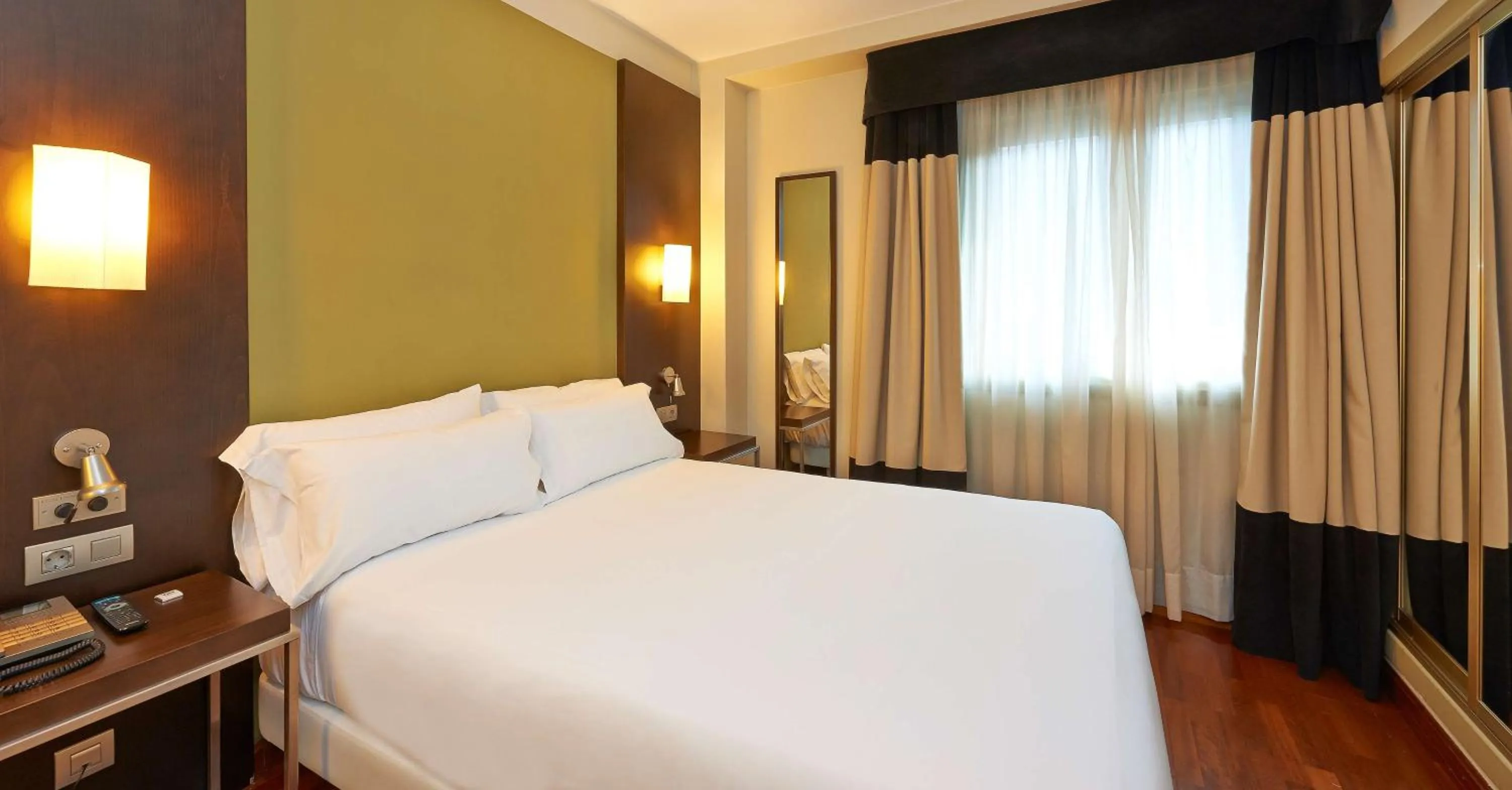 Standard Single Room in iStay by NH Zaragoza Sport Hotel