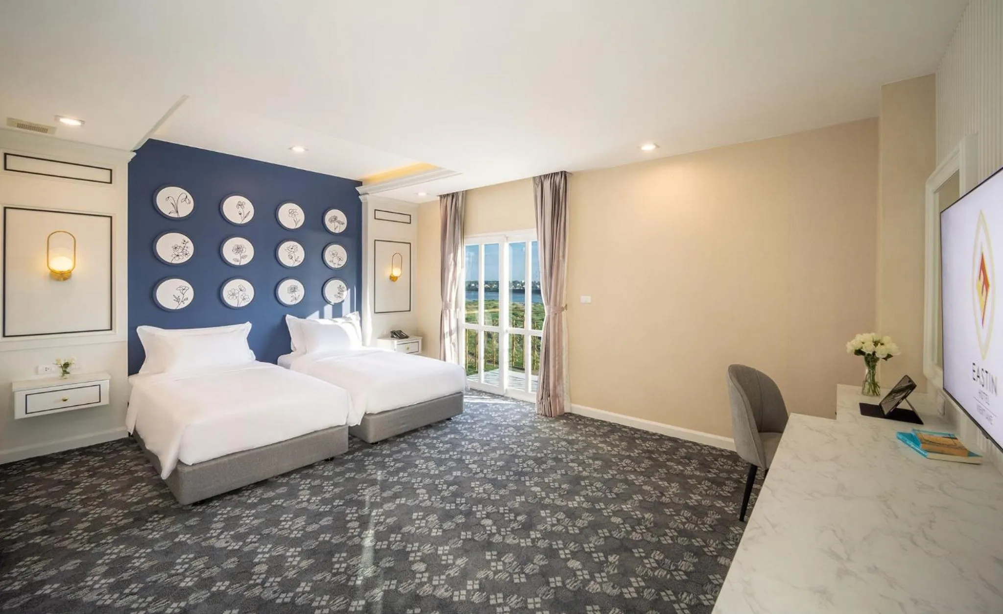 Deluxe Balcony with River View in Eastin Hotel Vientiane