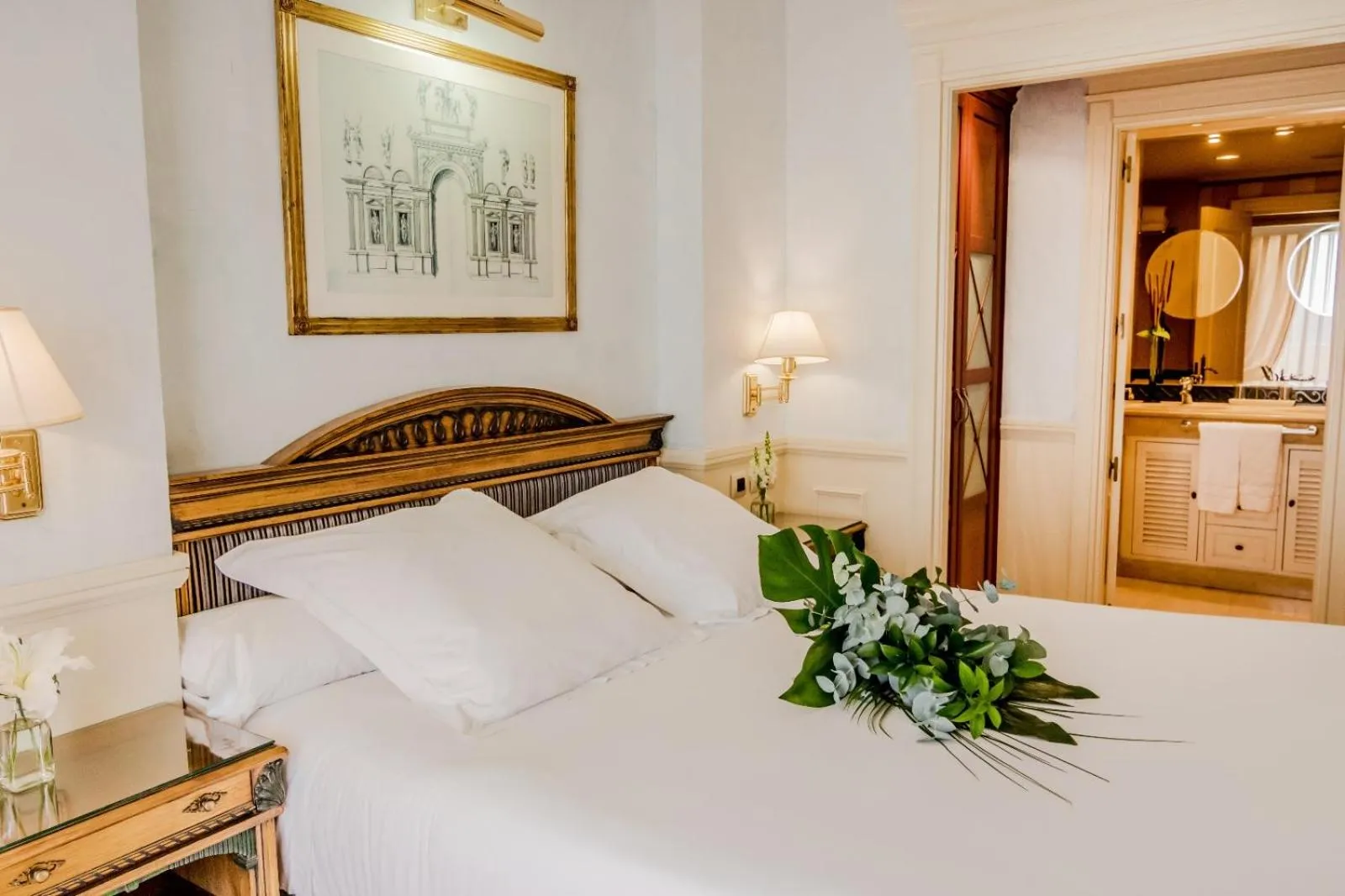 Premium Two-Bedroom Apartment with Terrace in Guadalpin Suites