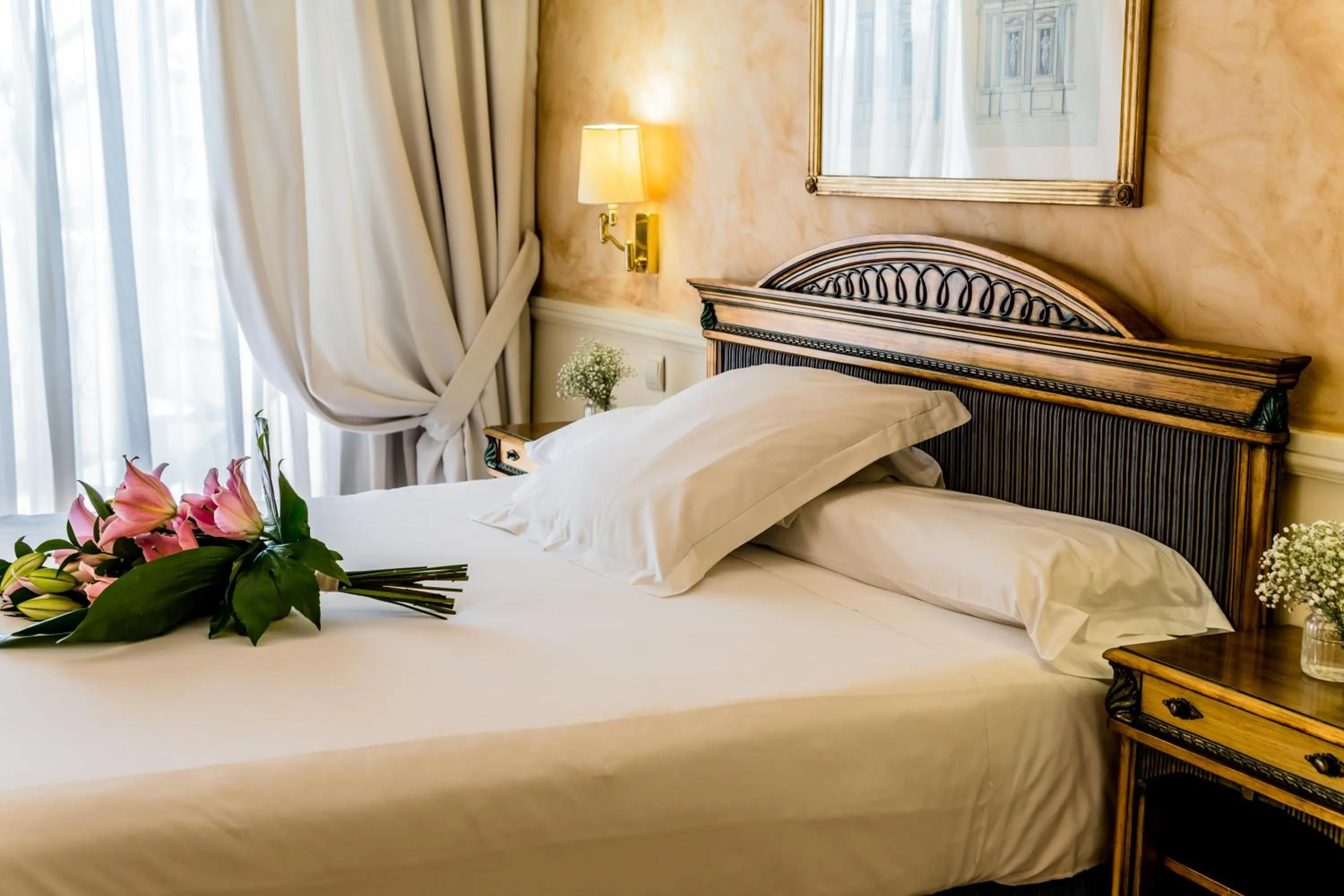 One-Bedroom Apartment (2 Adults) in Guadalpin Suites