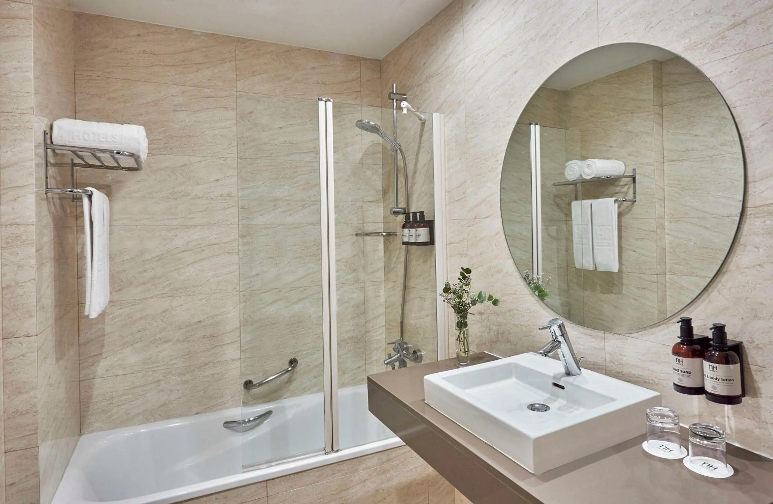 Superior Double or Twin Room in NH Avenida Jerez