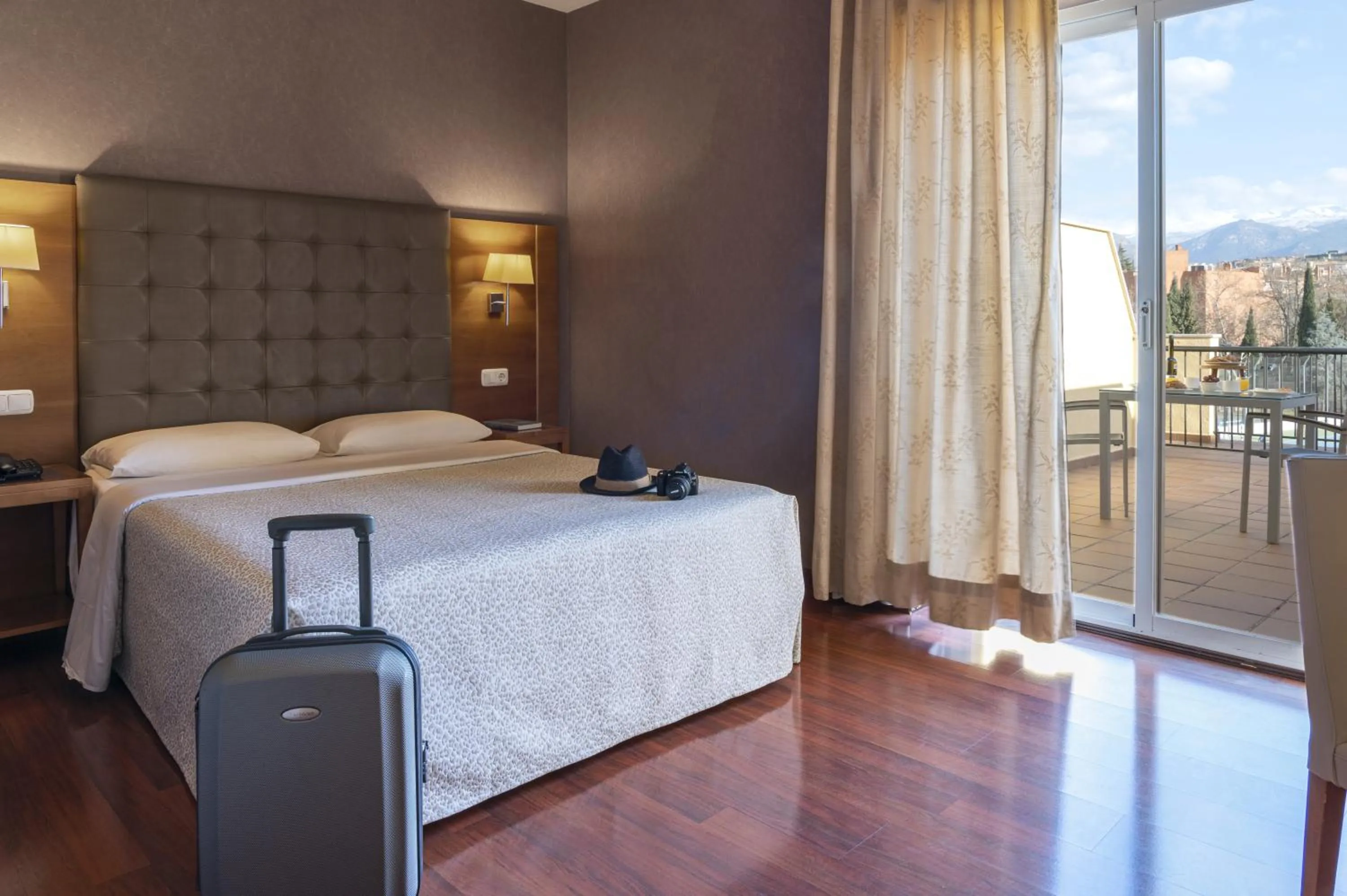 Superior Double Room with Terrace in Hotel Macià Monasterio de los Basilios