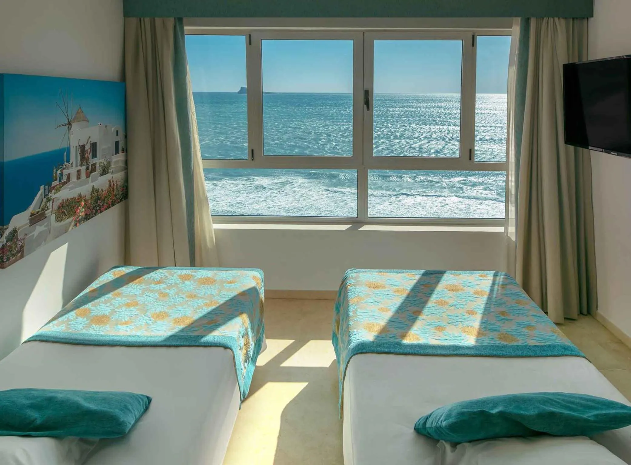 Double or Twin Room with Sea View (2 adults) in Hotel Villa del Mar