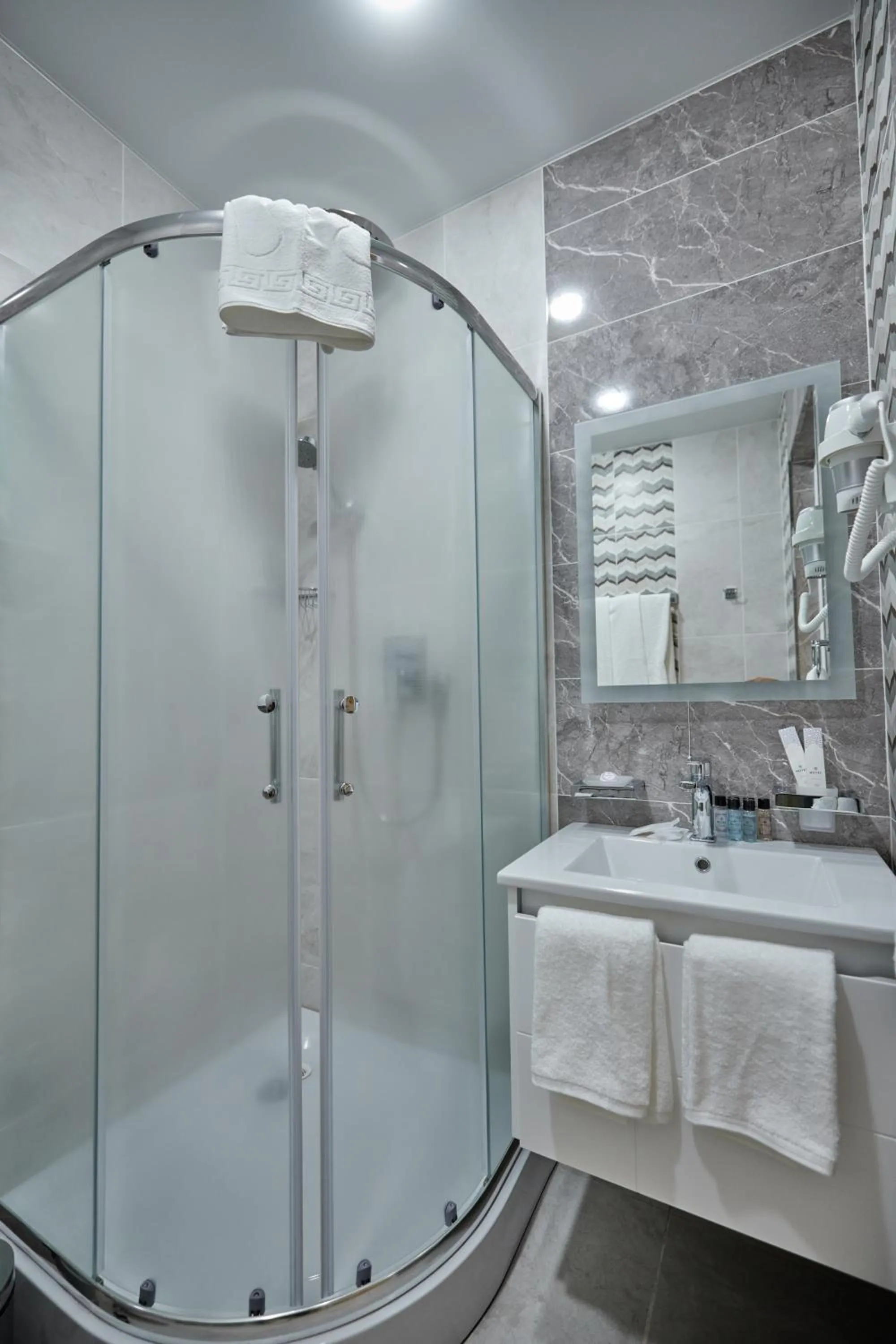 Comfort Triple Room in Continental Hotel Samarkand