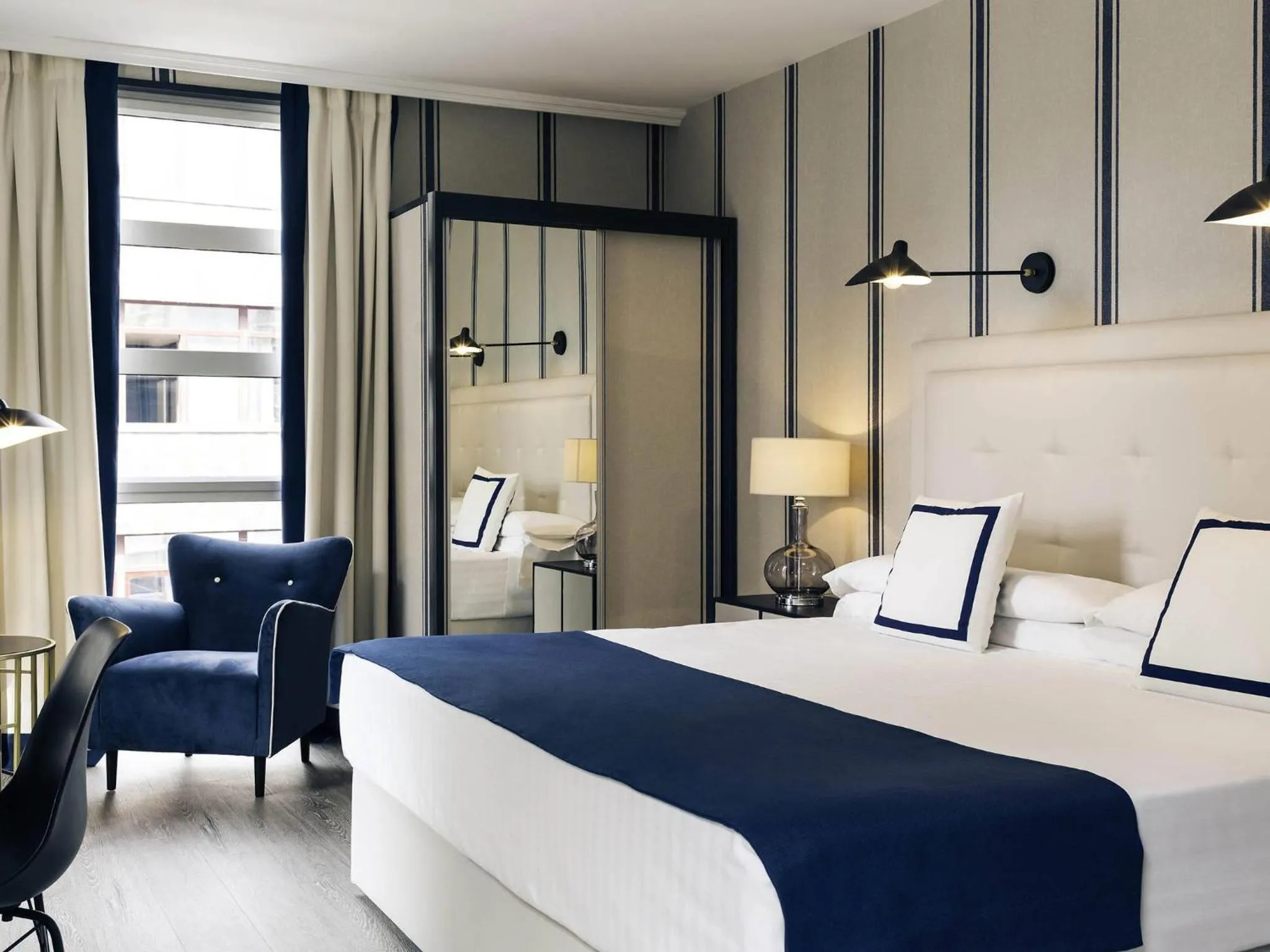 Superior King Room in Hotel Mercure Jardines de Albia