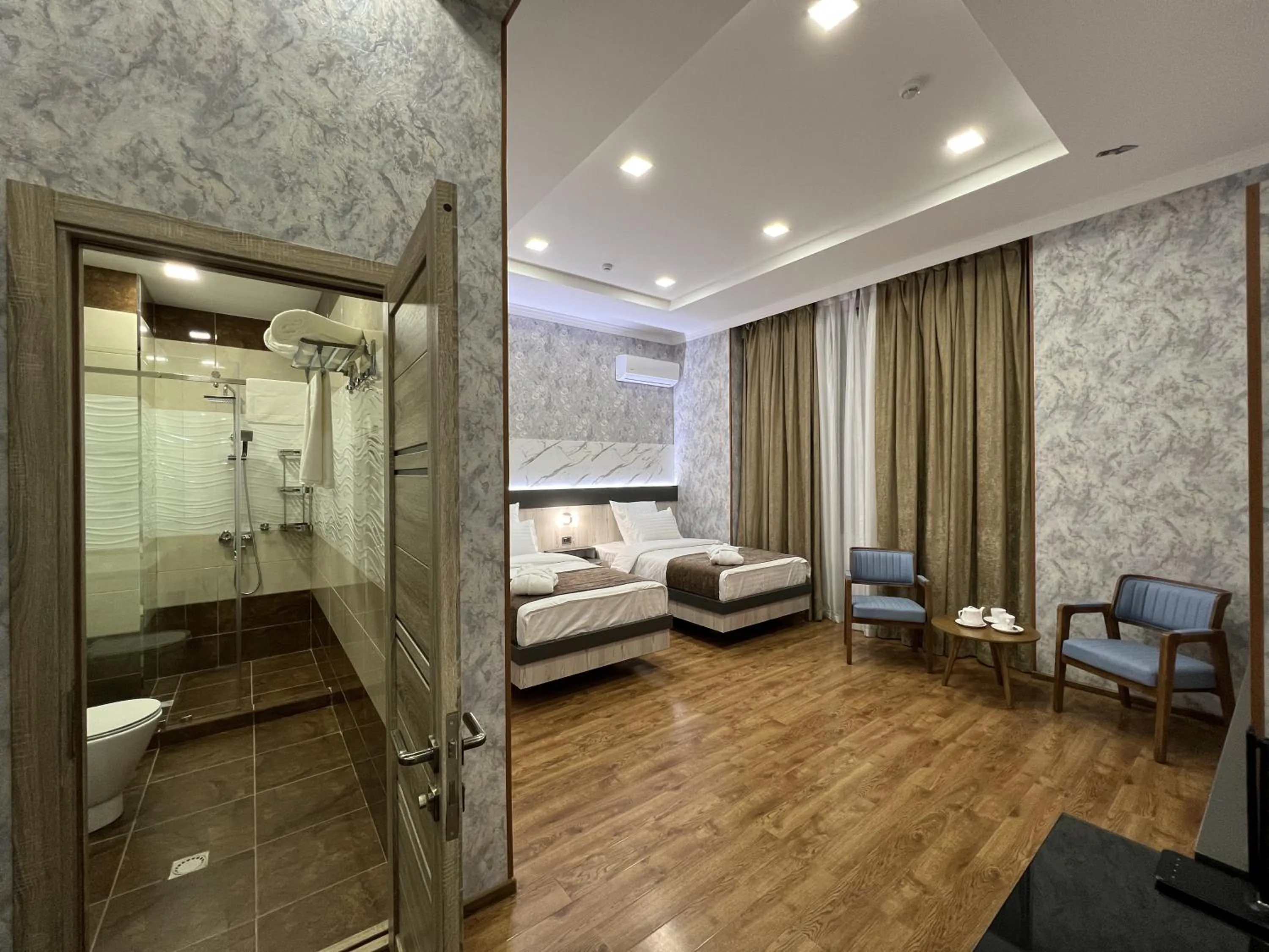 Family Suite - single occupancy in Ada Hotel