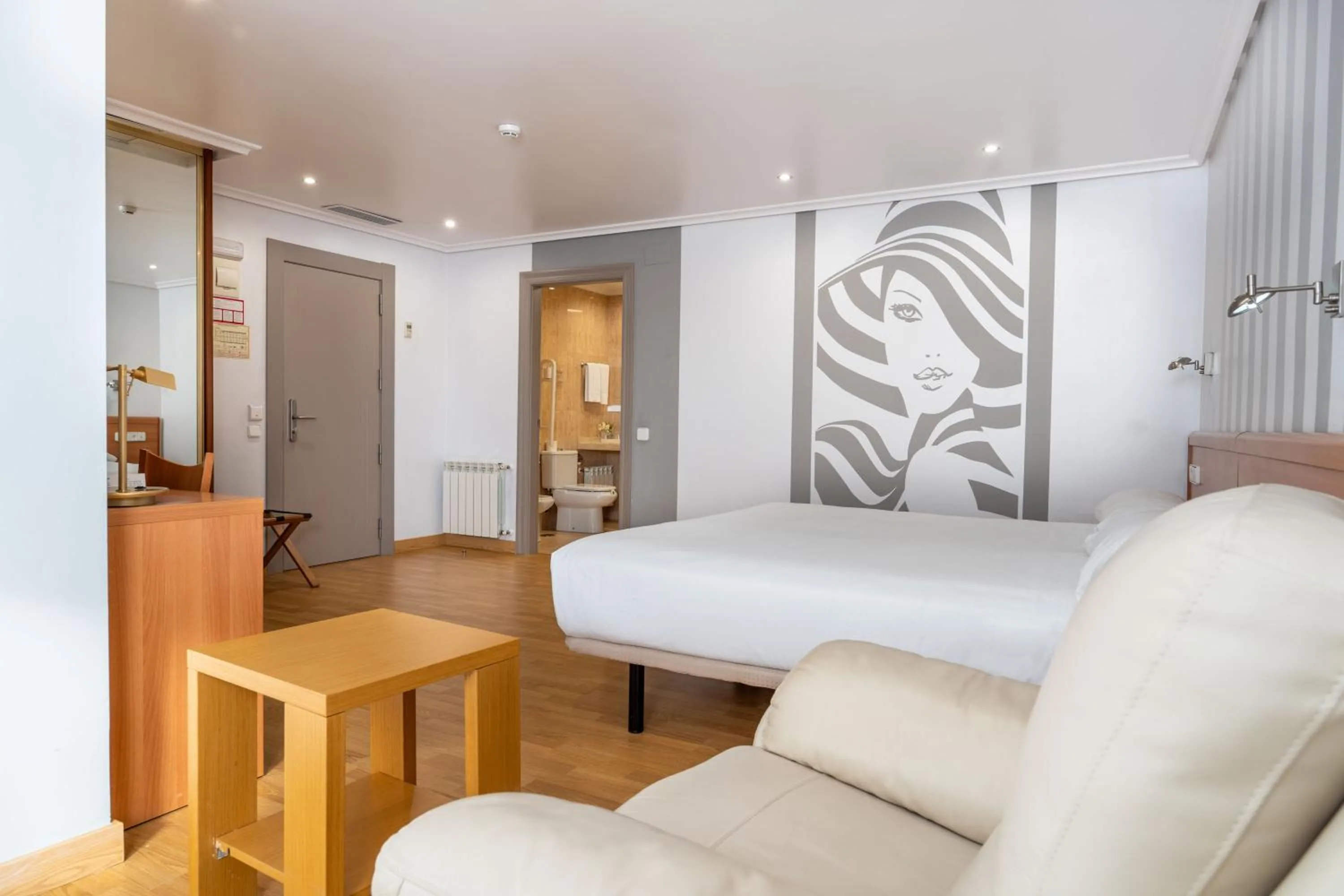 Superior Double Room in Chateau La Roca