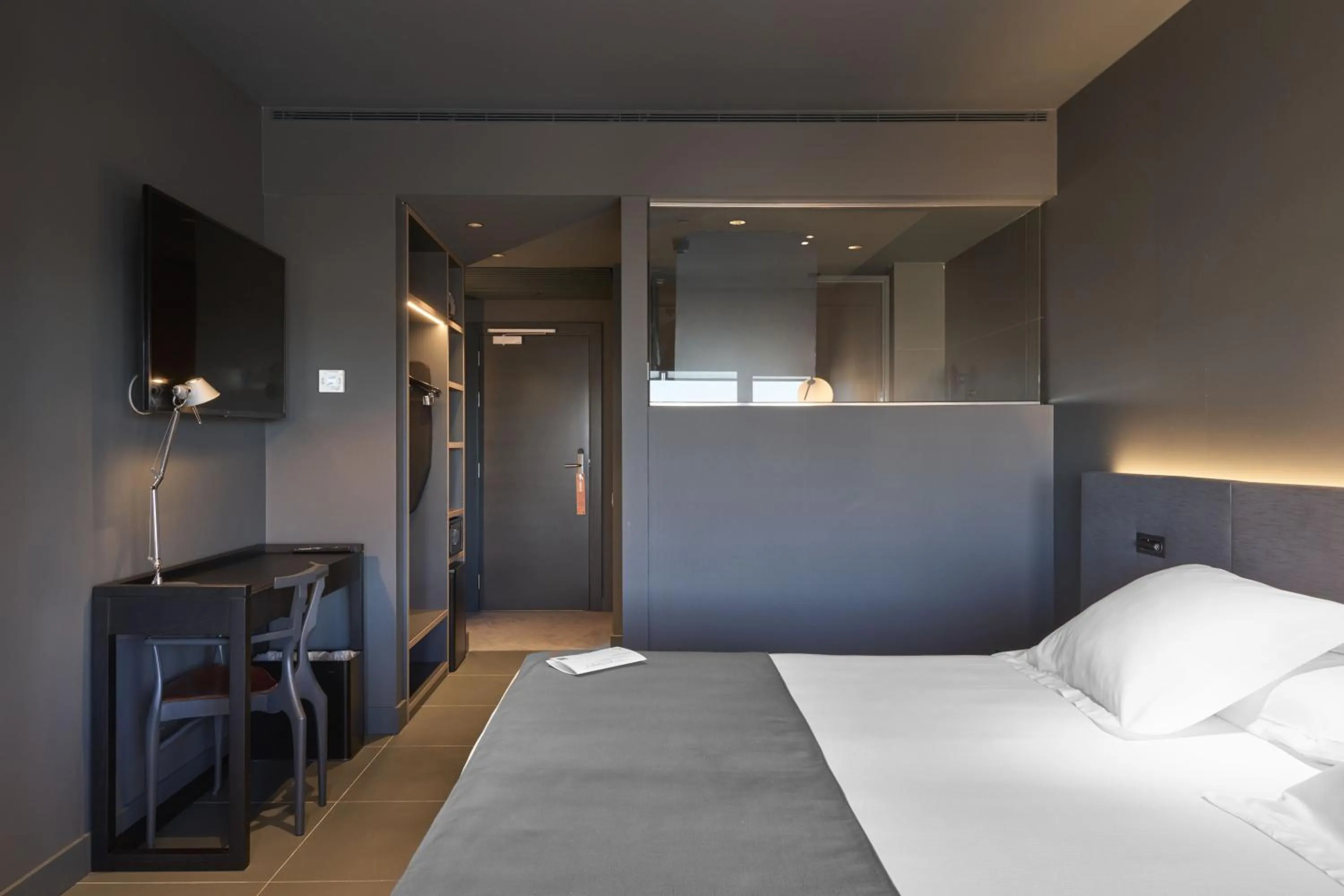 Special Offer - single occupancy - Double Room with Massage in Barcelona Princess