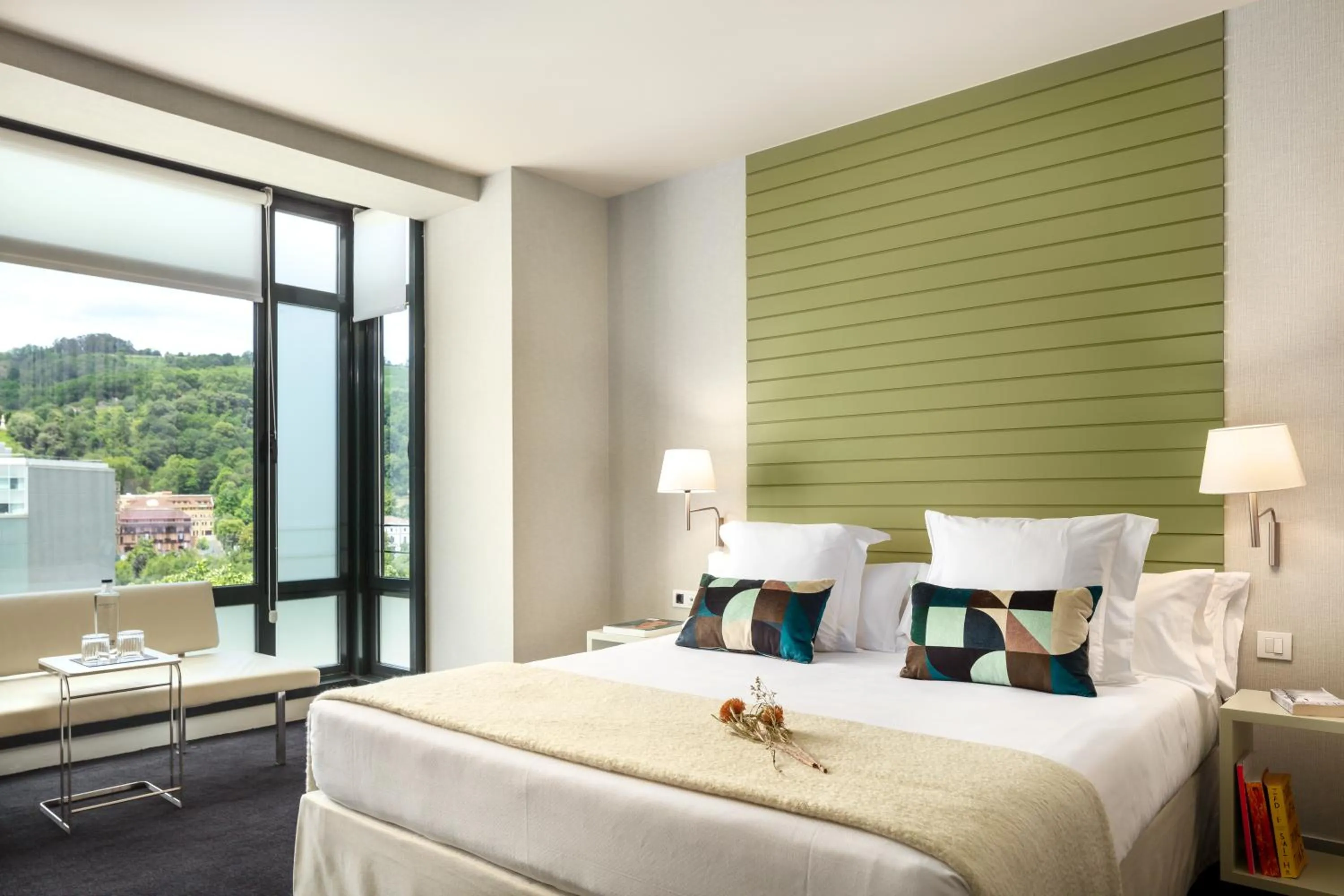 Deluxe Room with Guggenheim views in Hotel Miró