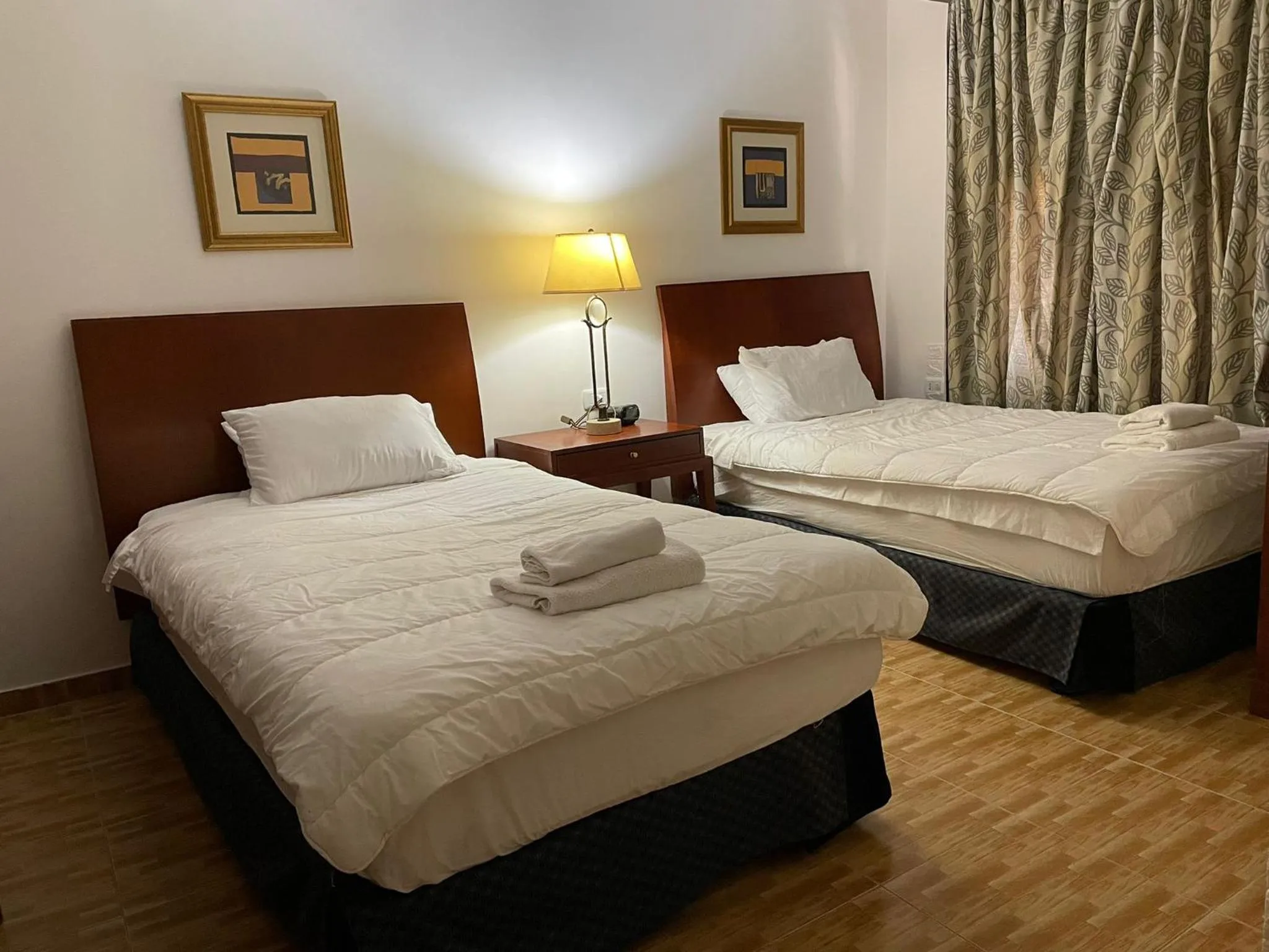 Deluxe Twin Room in Tell Madaba