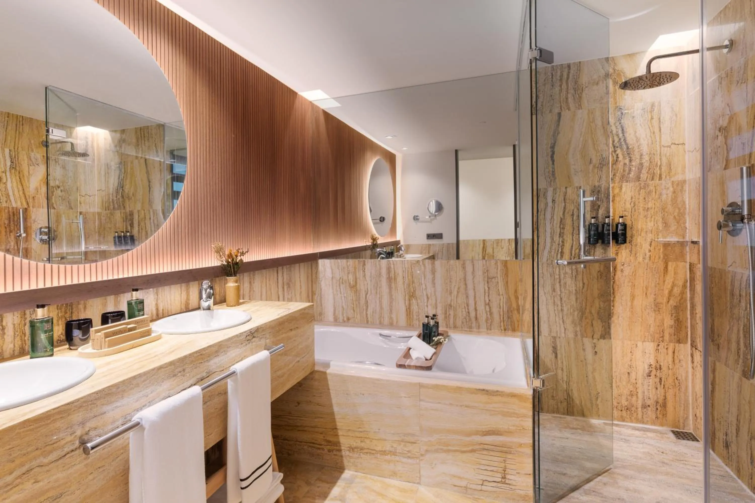 Junior Suite in Hotel Meliá Bilbao