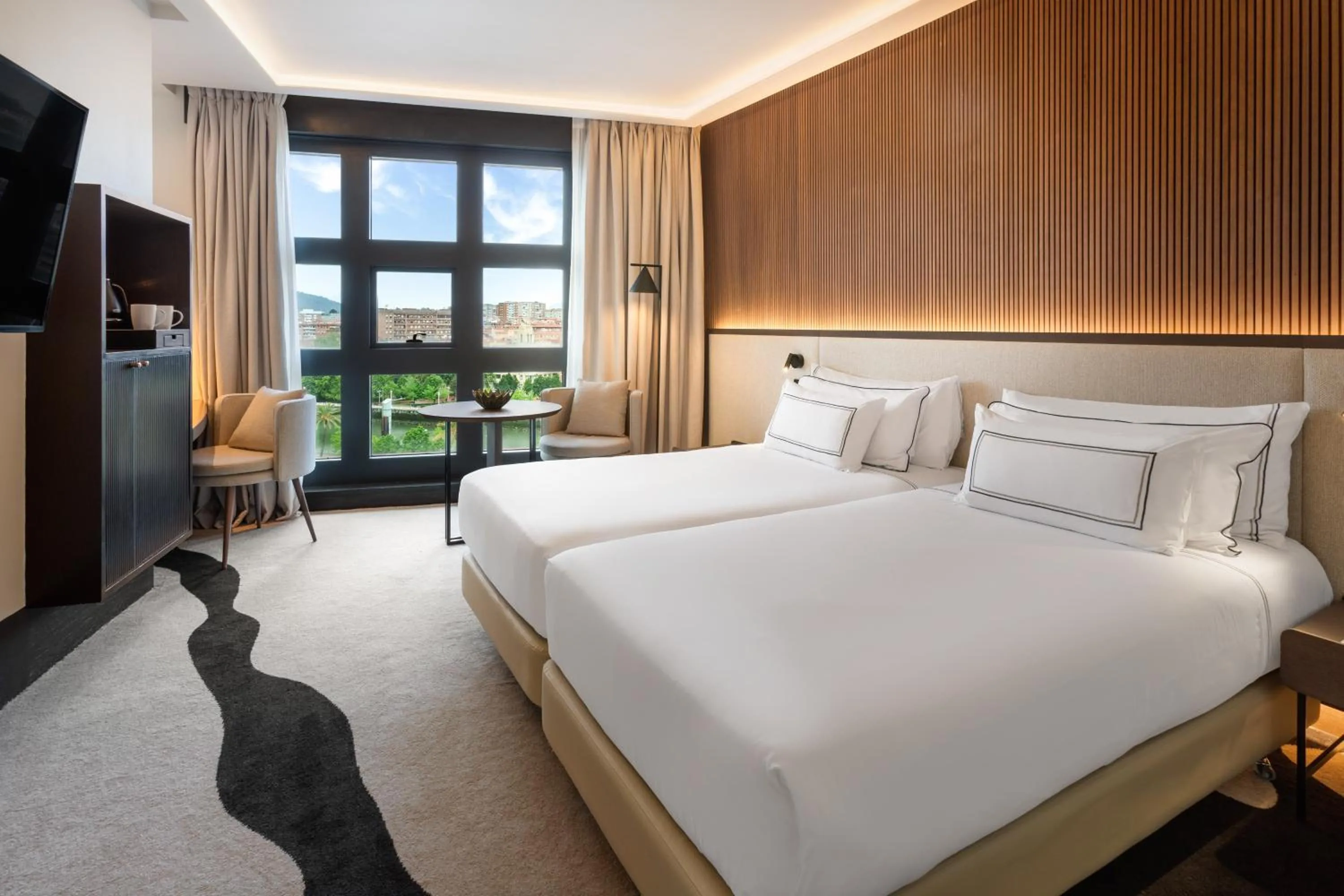 Melia Connecting Room in Hotel Meliá Bilbao