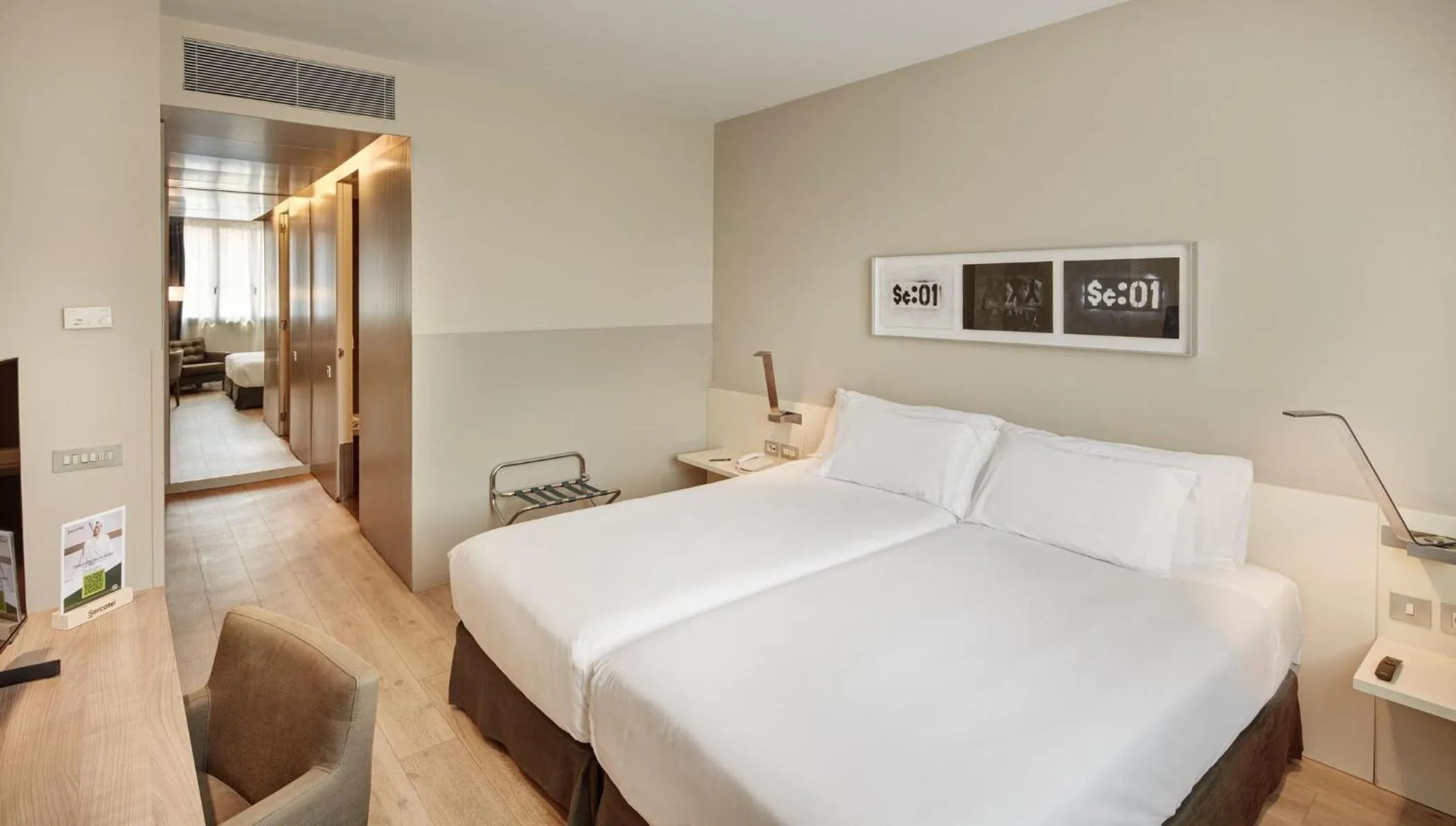 Triple Room in Sercotel Amister Art Hotel Barcelona