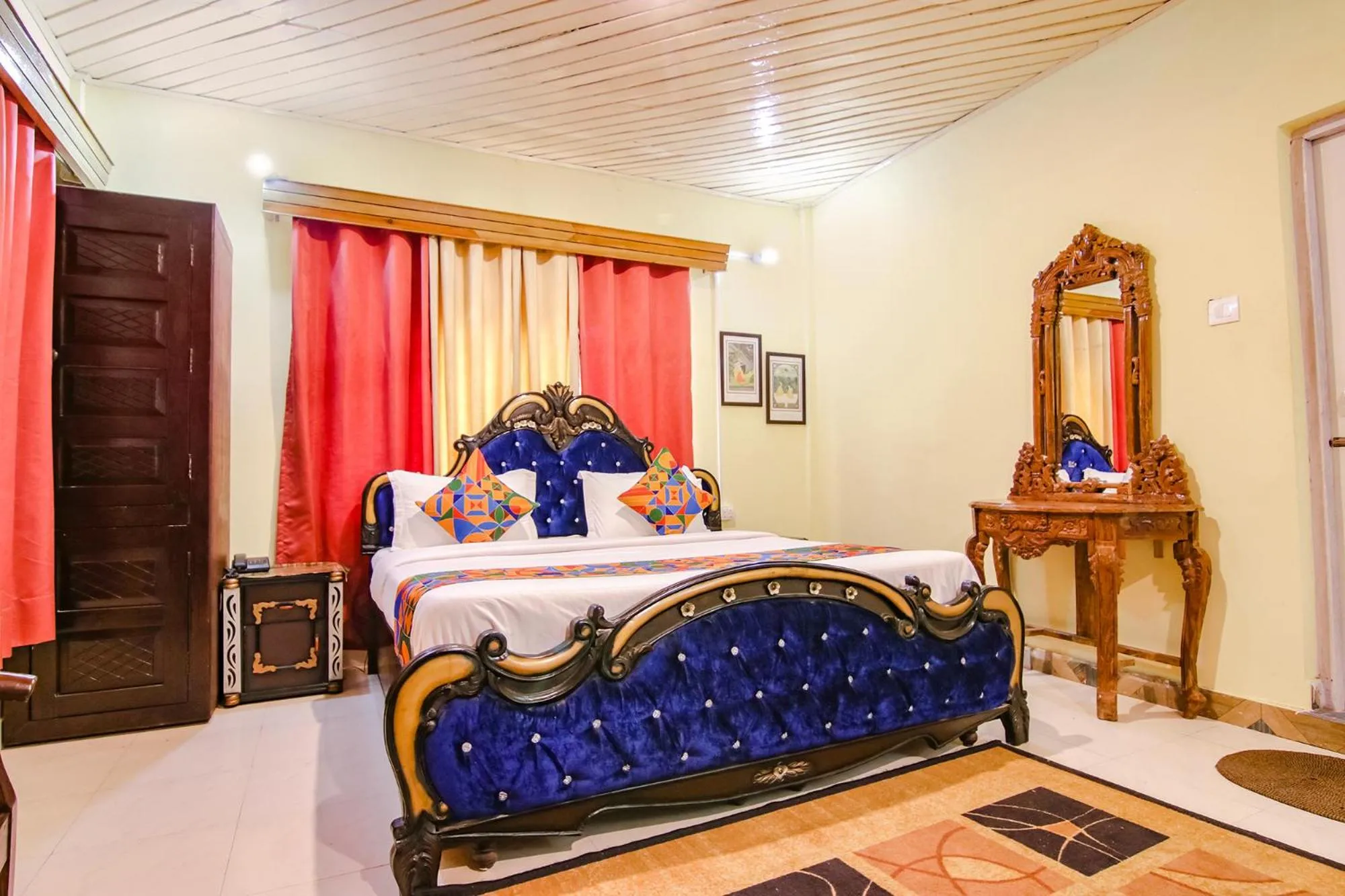 Superior Double Room in Royal Green Buds