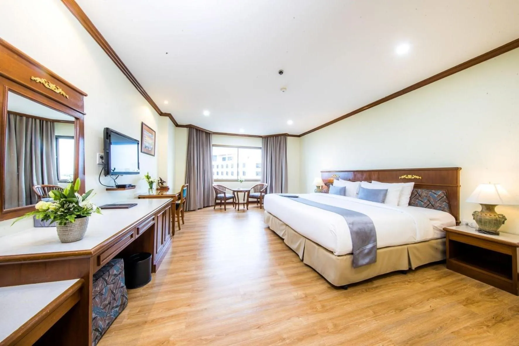 Grand Deluxe Double Room in Star Convention Hotel