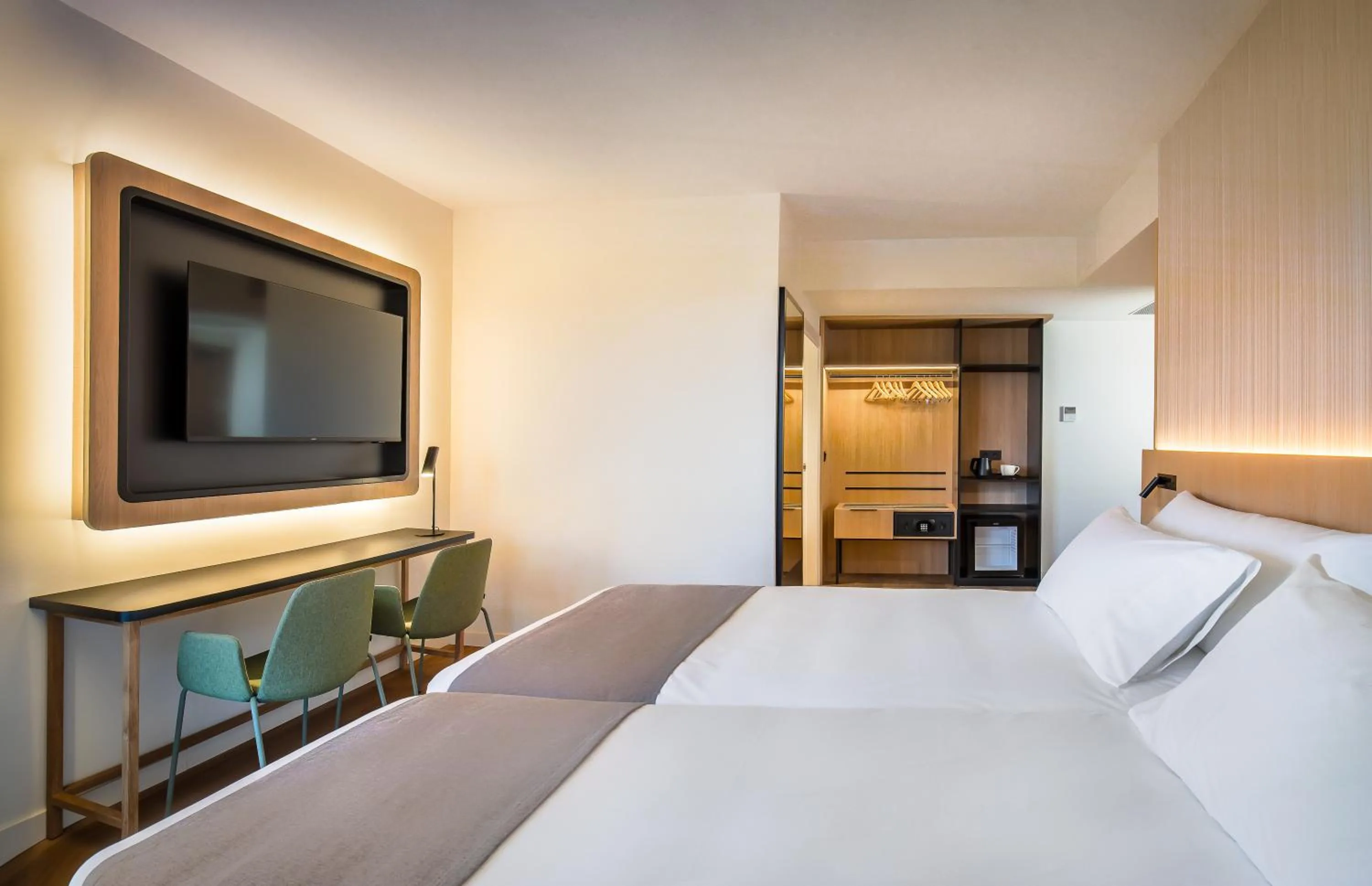 Double Room in Occidental Pamplona