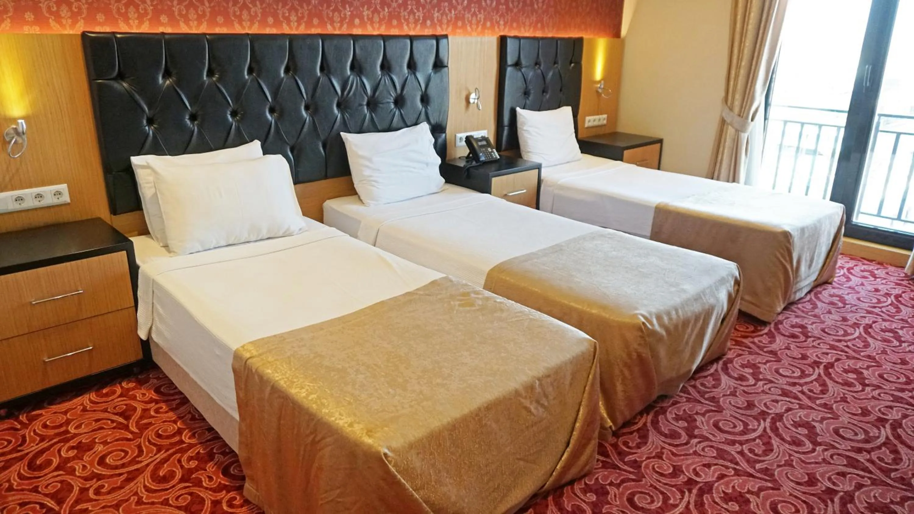 Triple Room with City View in Vois Hotel Atasehir & SPA