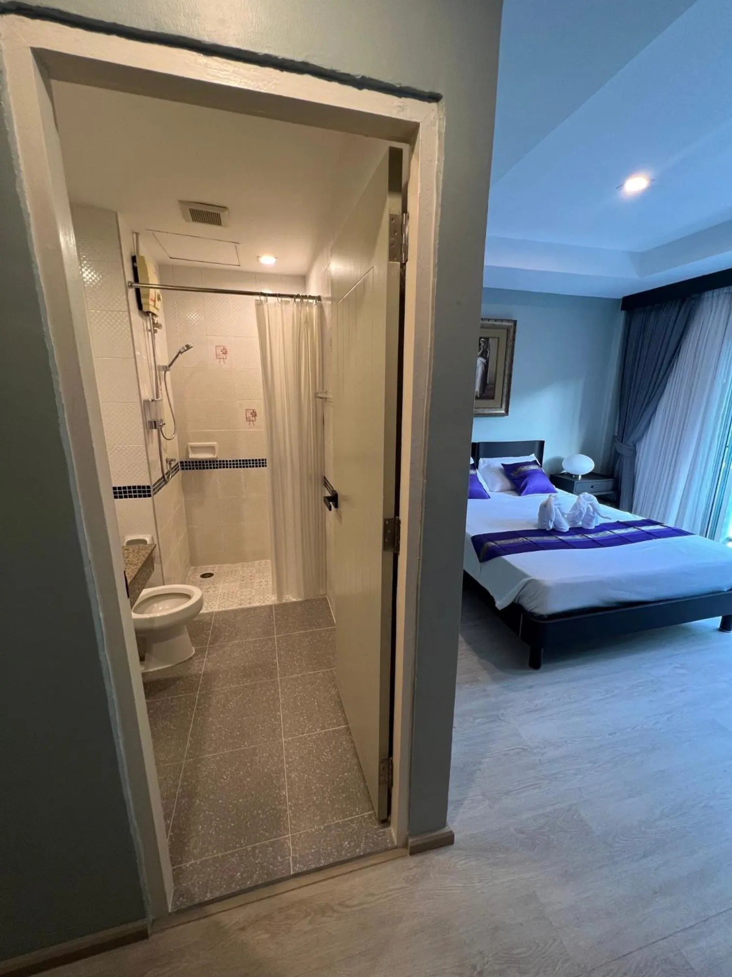 Standard Double Room in Aloha Residence