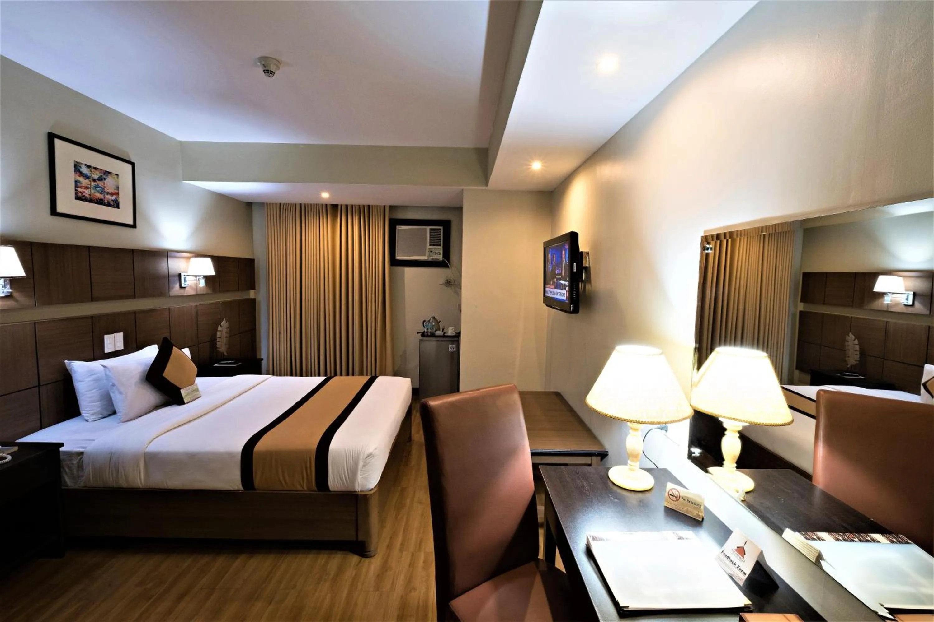 Superior Queen Room - single occupancy in The Pinnacle Hotel and Suites