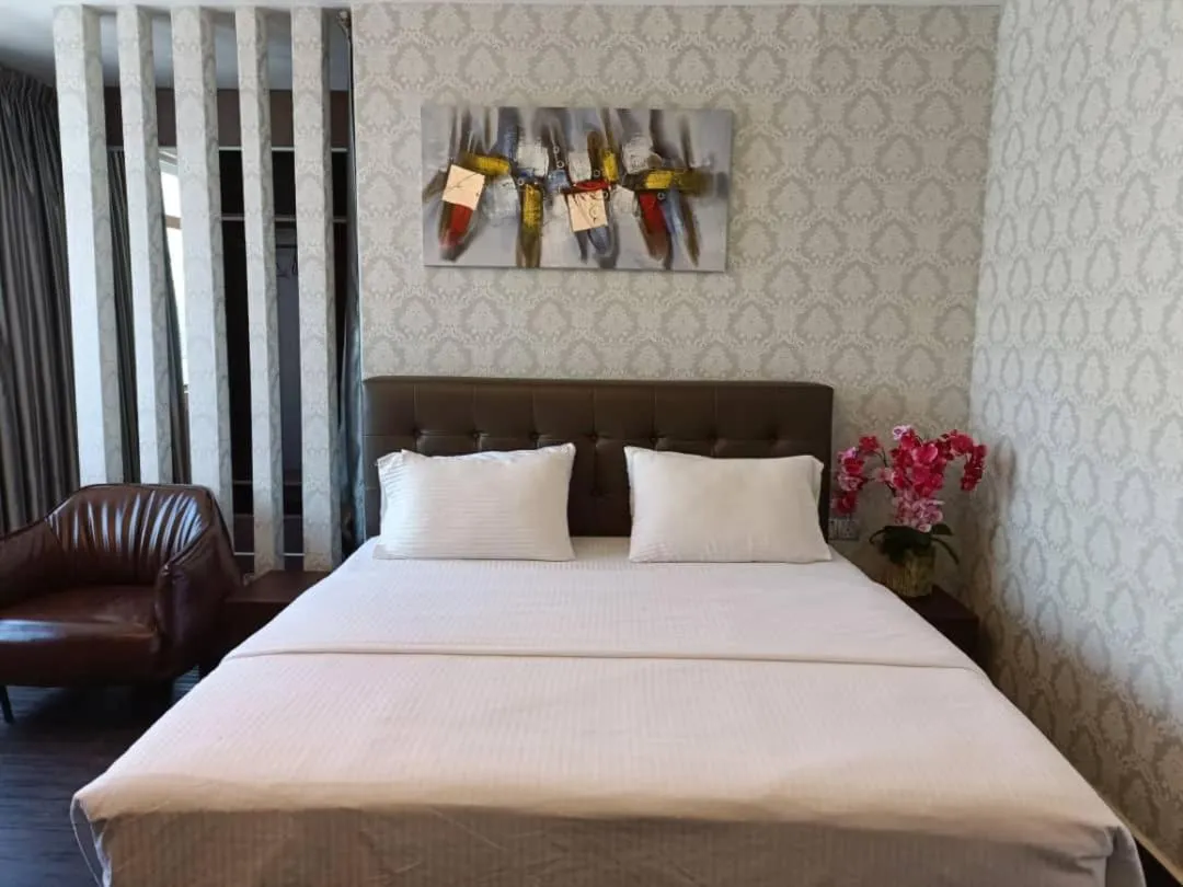 Premium King Room in Raintree Boutique Hotel