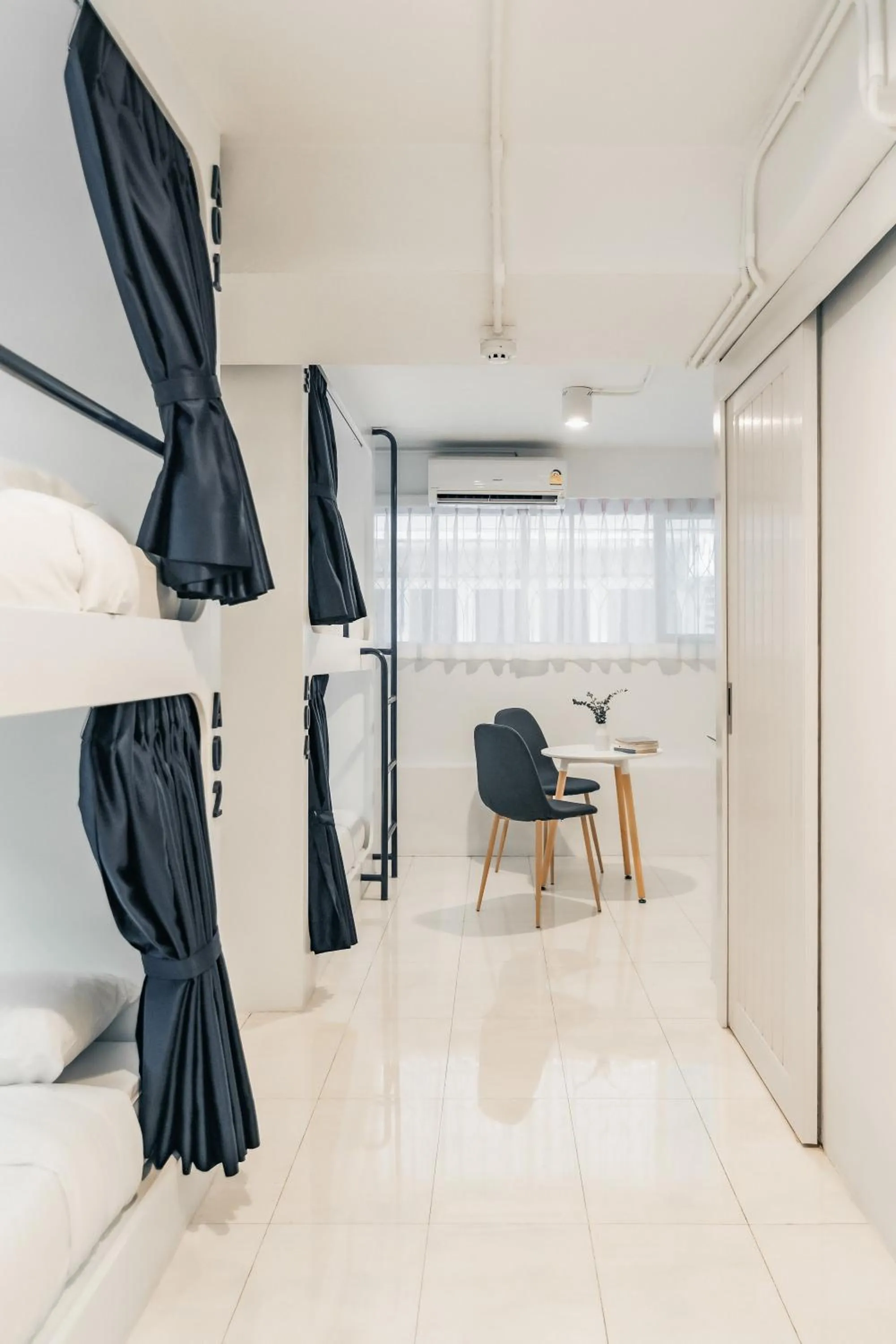 Quadruple Room with Private Bathroom in Shapel Hostel and Cafe