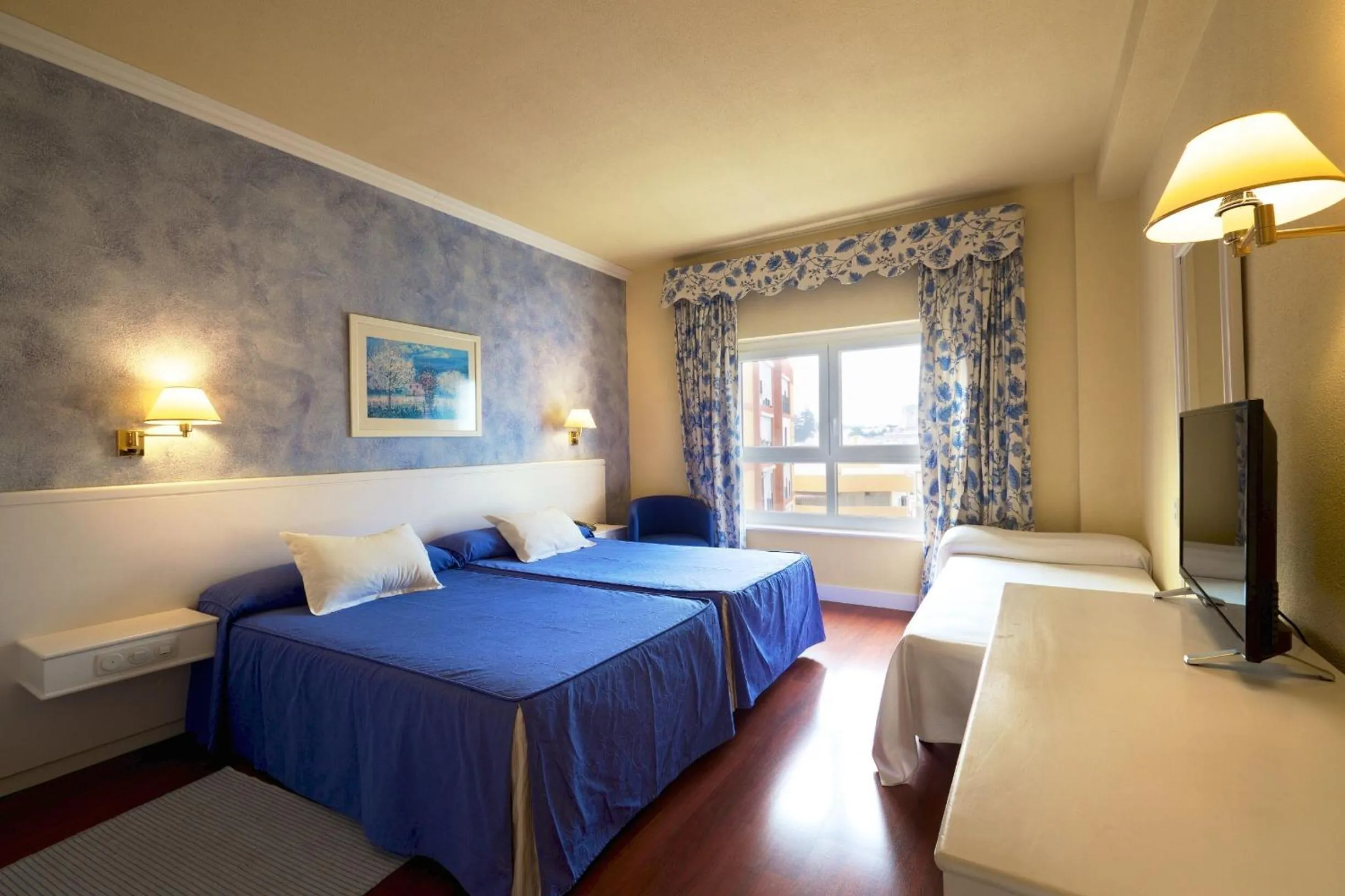 Triple Room in Hotel Guadalquivir