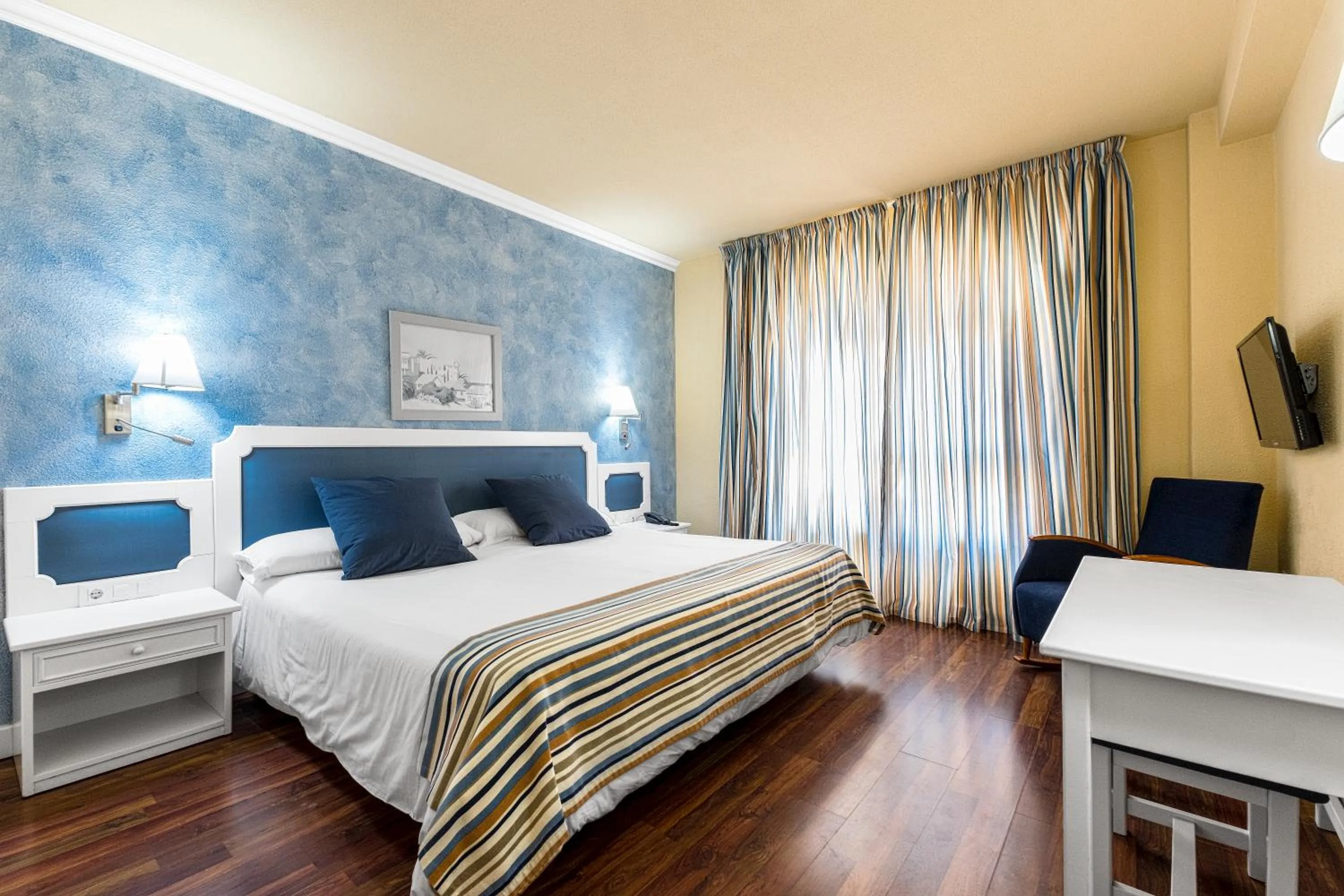 Double Room in Hotel Guadalquivir