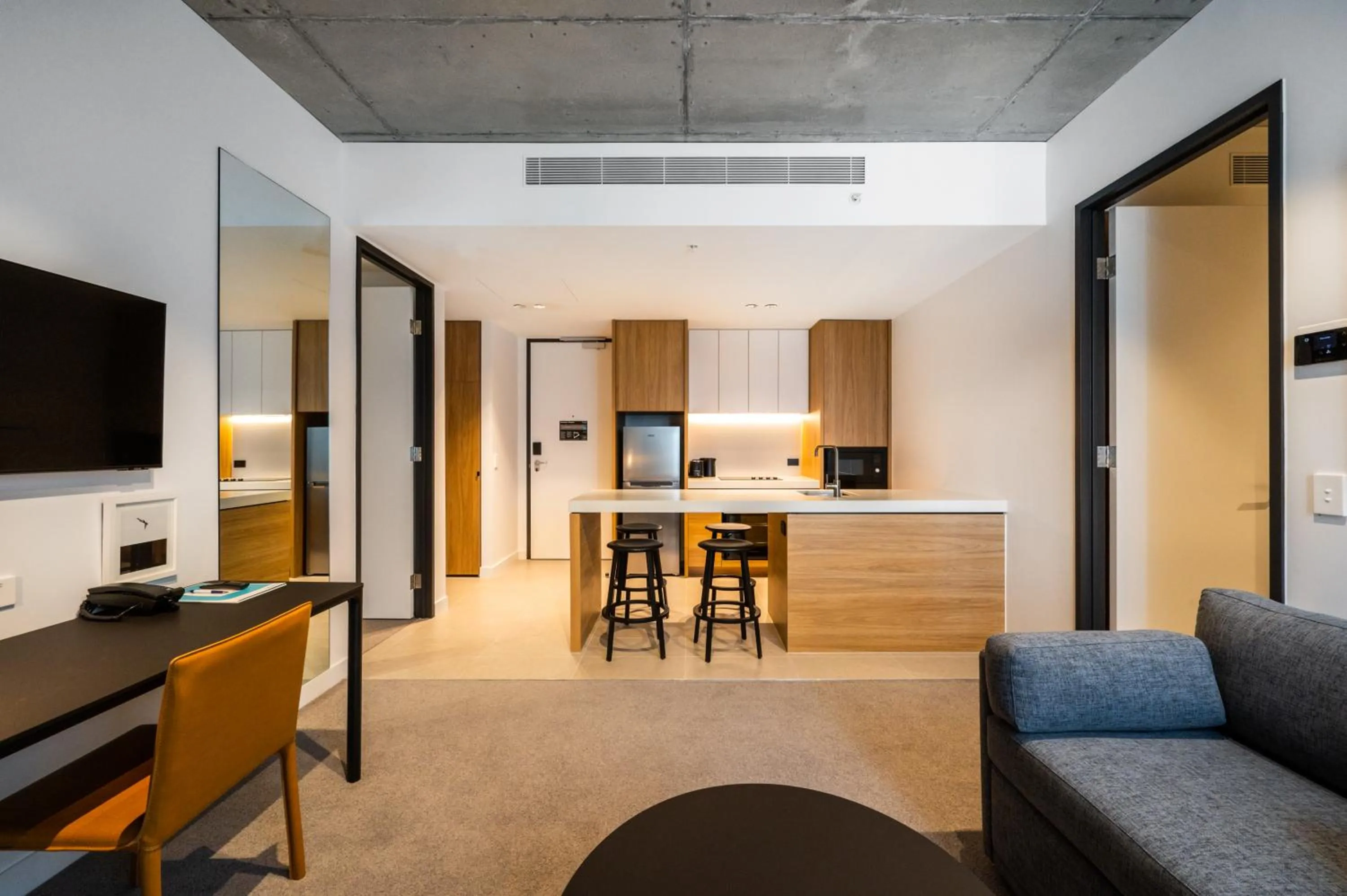 Executive Two-Bedroom Apartment in Nesuto Docklands