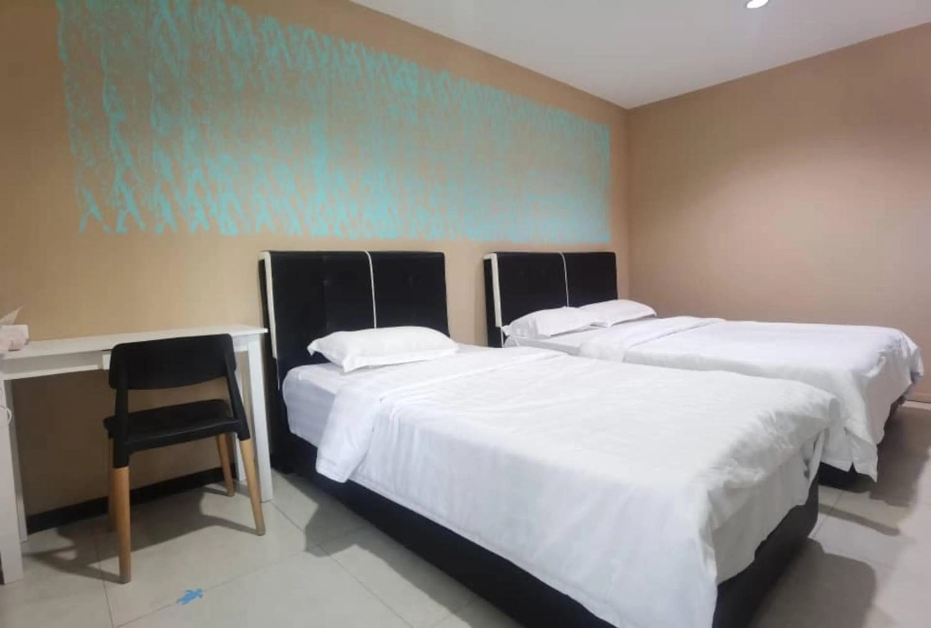 Family Room with Shared Bathroom - single occupancy in OYO HOME 90667 Chen Room Bs