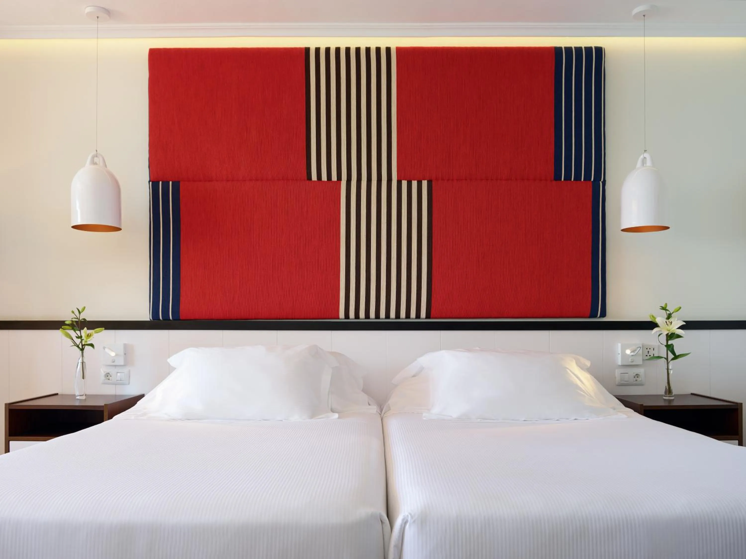 Privilige Room (2 Adults + 1 Child) in H10 Tindaya