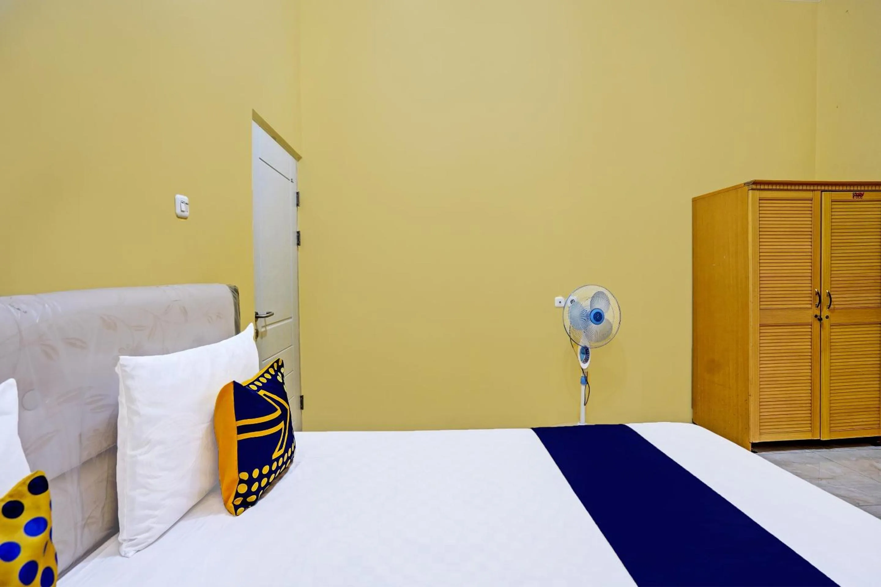 Budget Double Room in Hotel O Raffa Residence Syariah