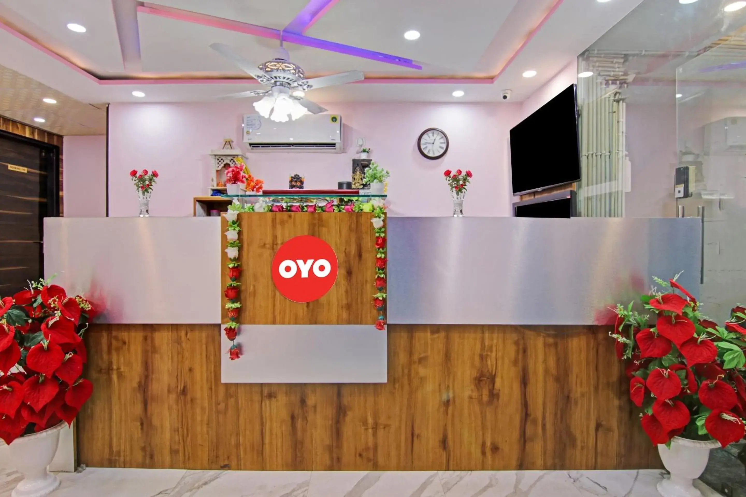 Super Hotel O Rishabh Inn Super Hotel O Rishabh Inn