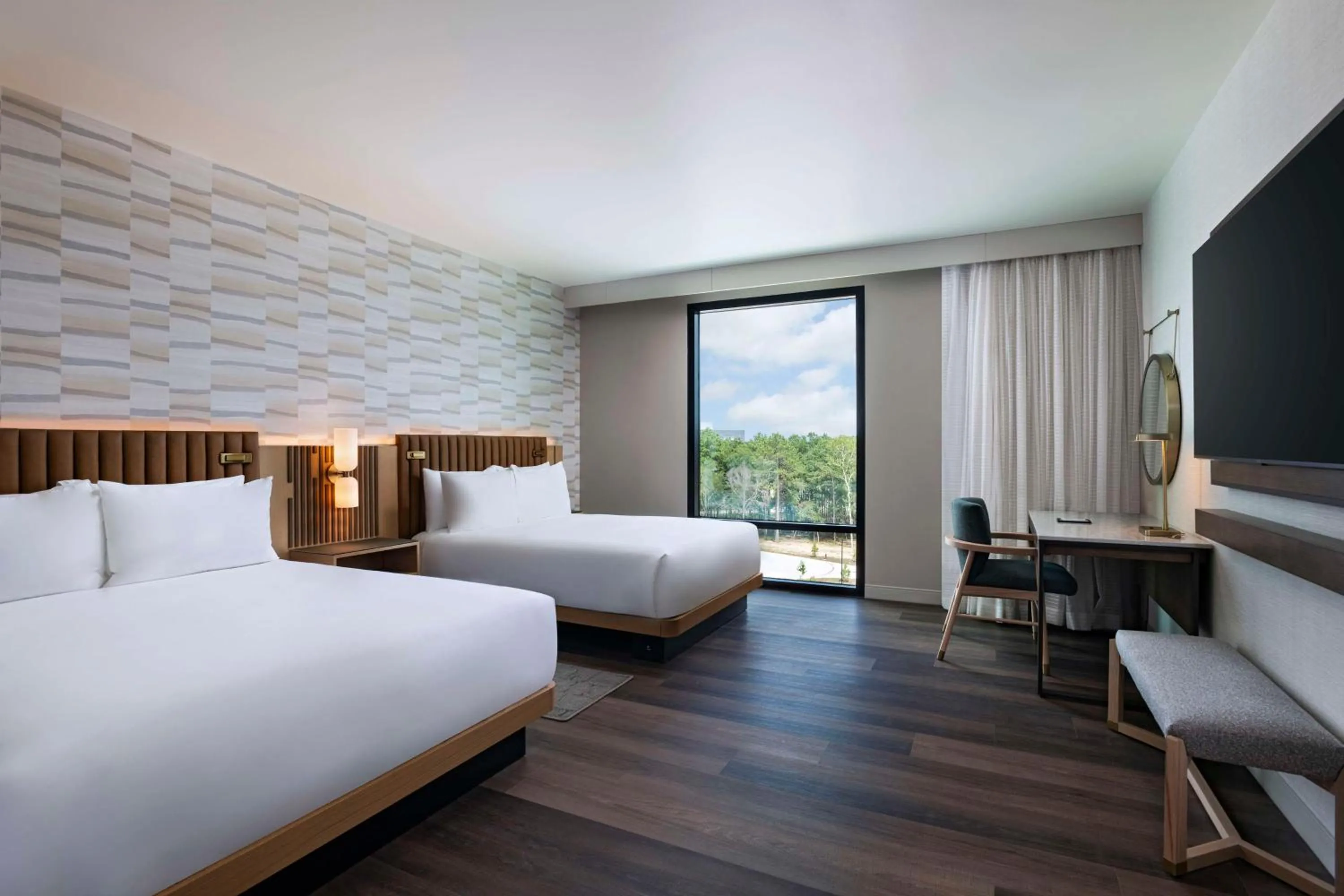 Queen Room with Two Queen Beds and Accessible Tub in Hyatt Regency Conroe