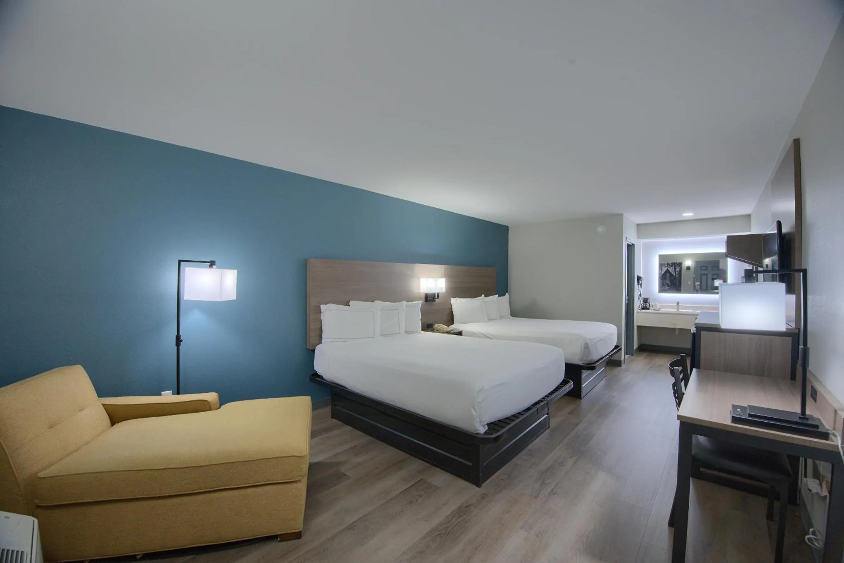 Double Room in Hot Springs Village Inn