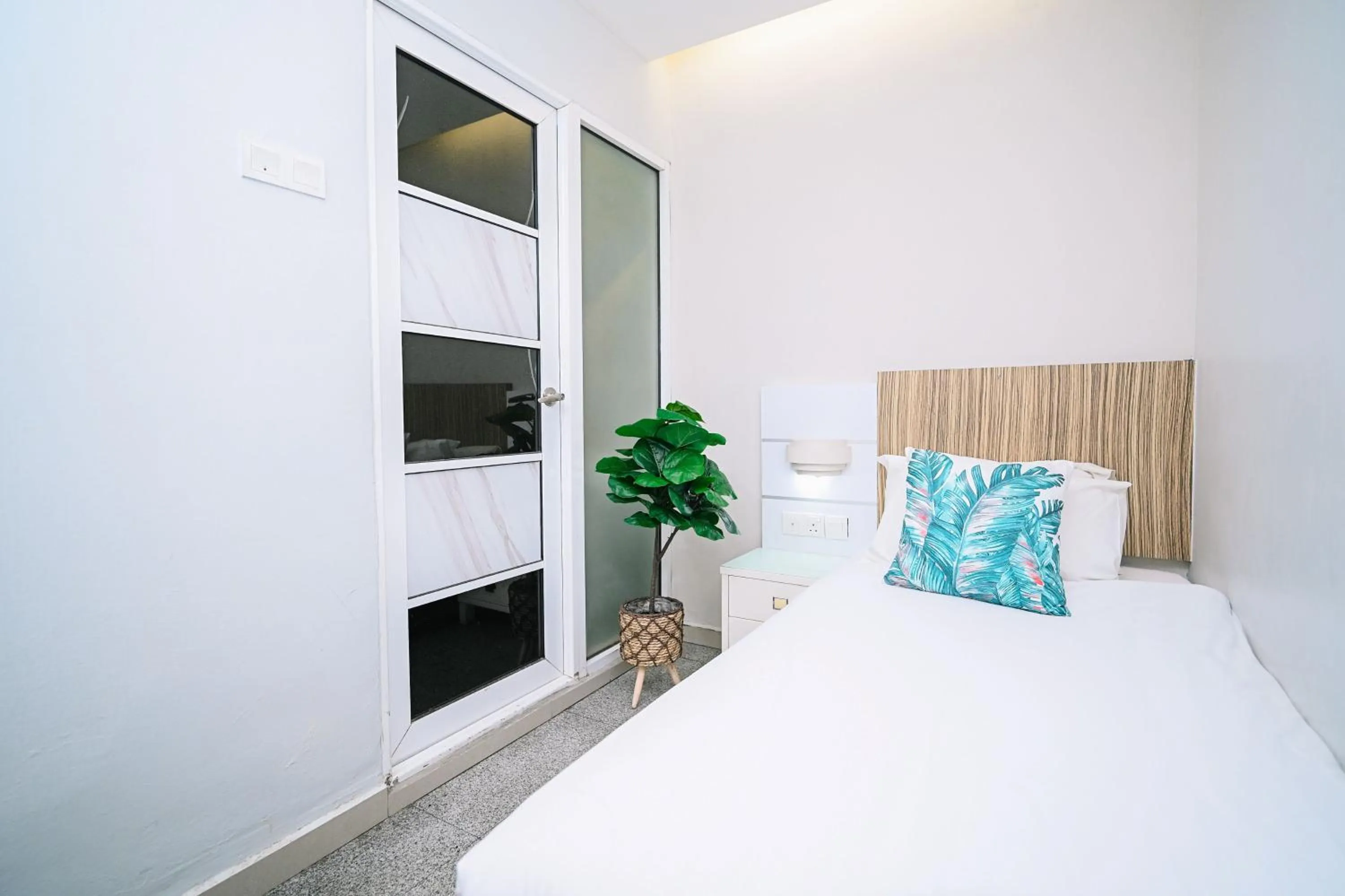 Standard Single Room in Swing & Pillows - Subang SS15