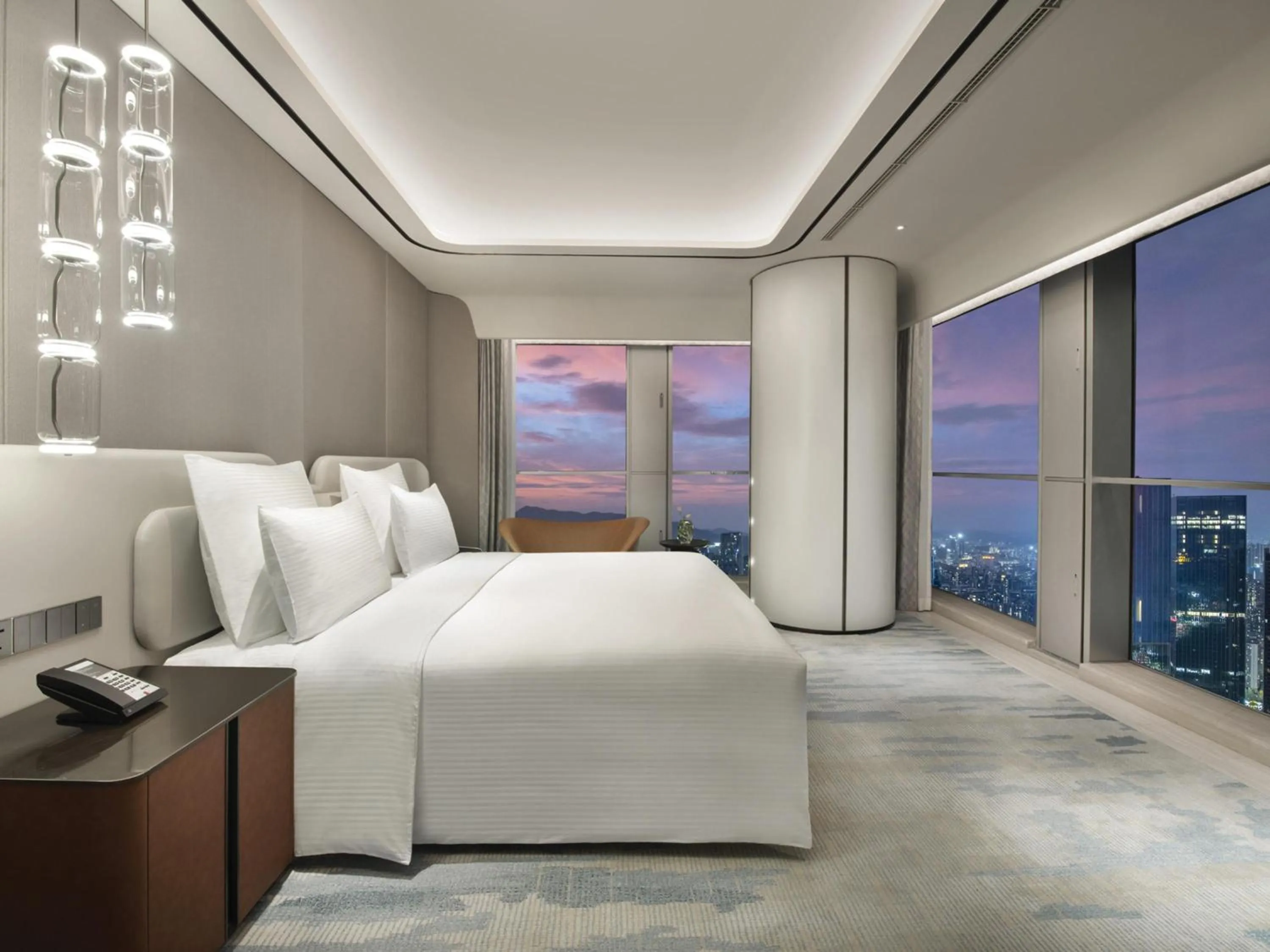 Deluxe Suite with One King Bed and Lounge Access - single occupancy - Skyline View in Pullman Shenzhen North