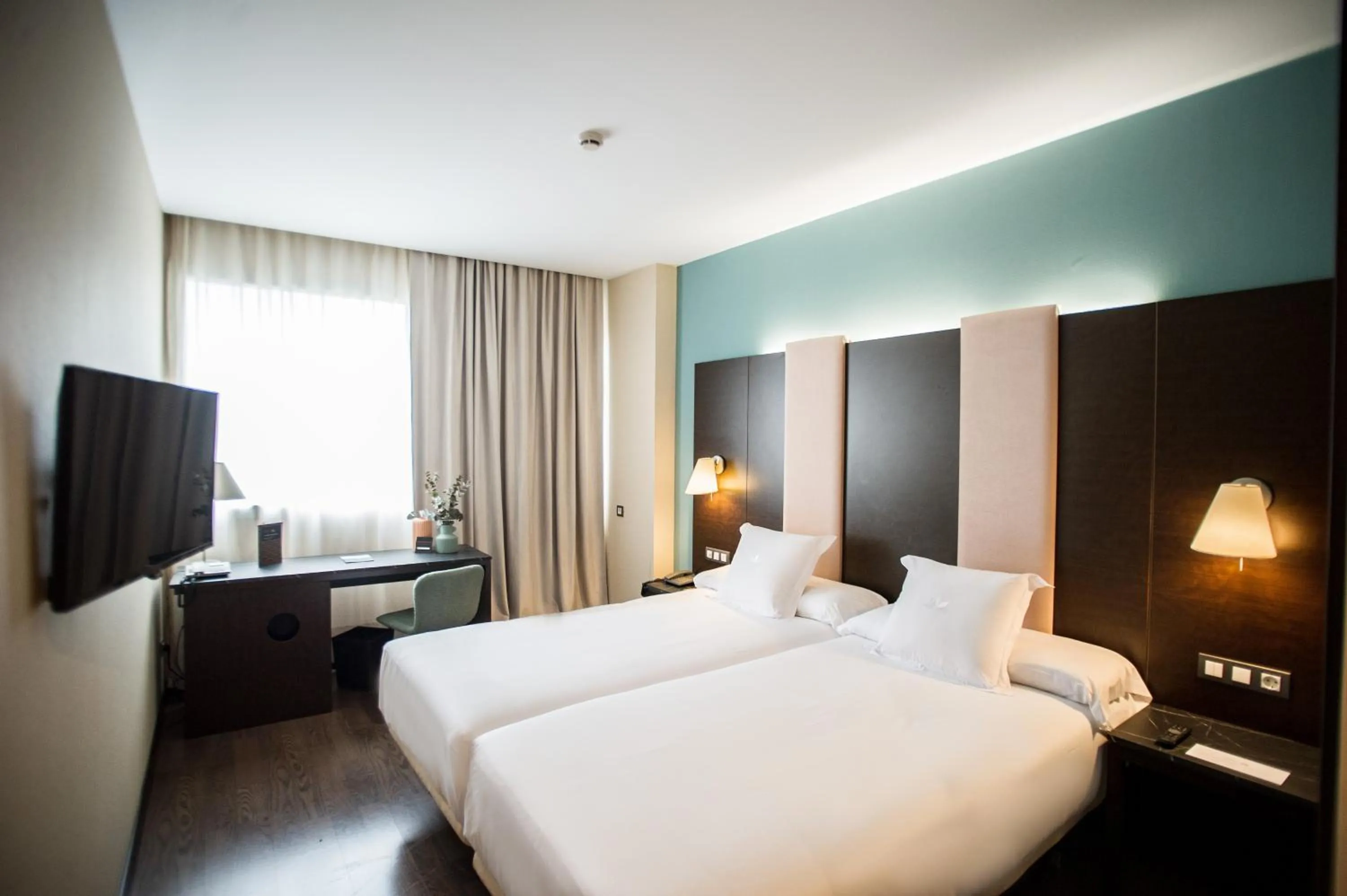 Twin Room in AZZ Pamplona Norte Hotel