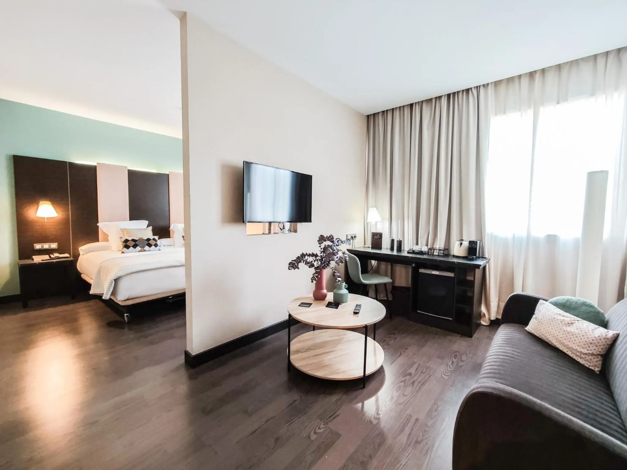 Junior Suite in AZZ Pamplona Norte Hotel