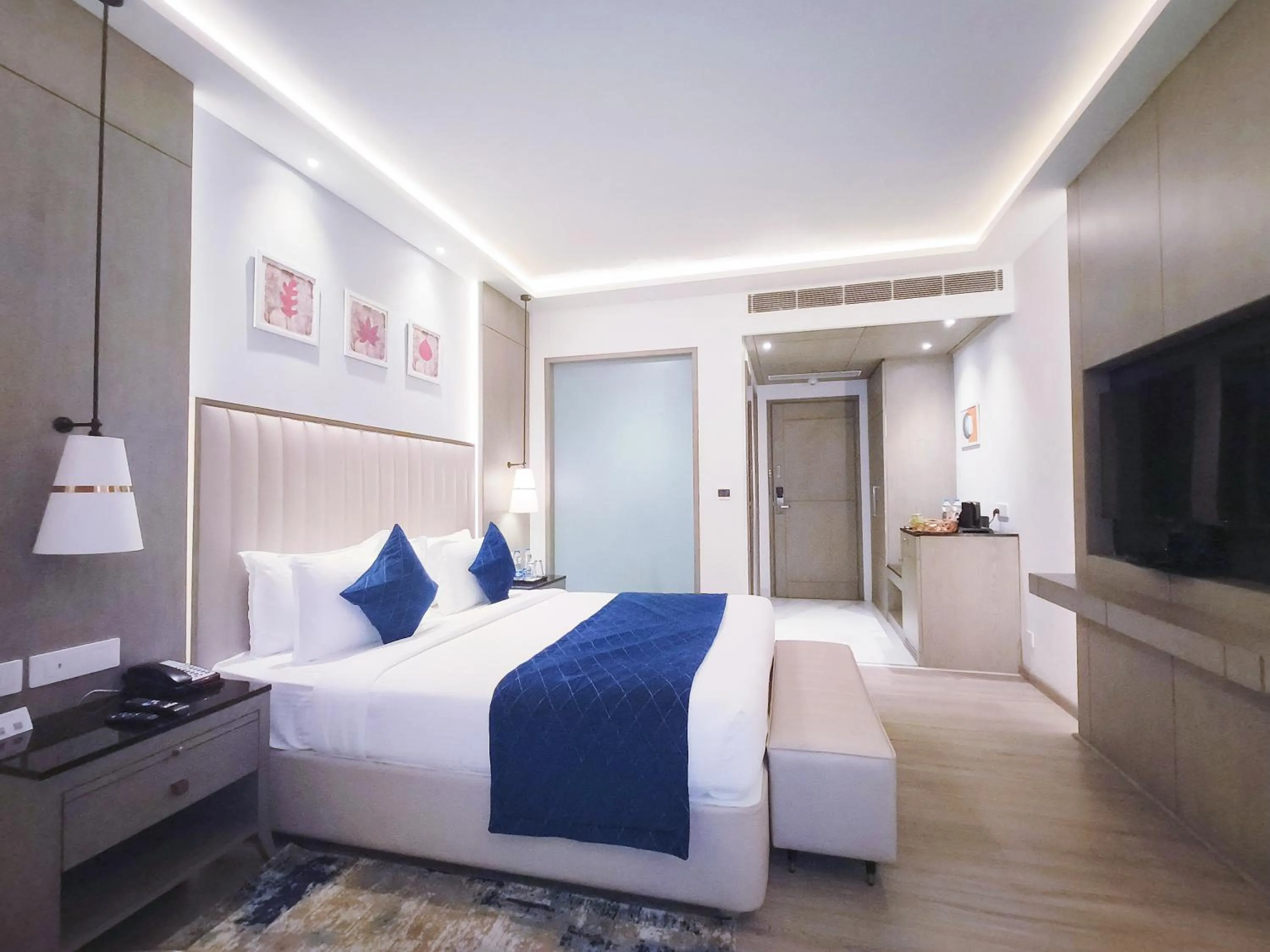 Deluxe Room in Mariton Hotel