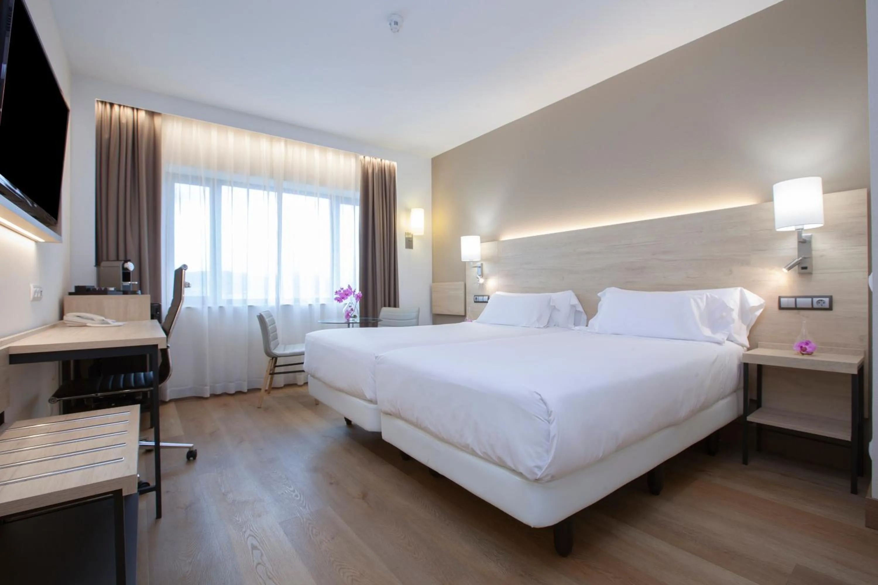 Junior Suite Family Room in Hotel Puerta de Bilbao