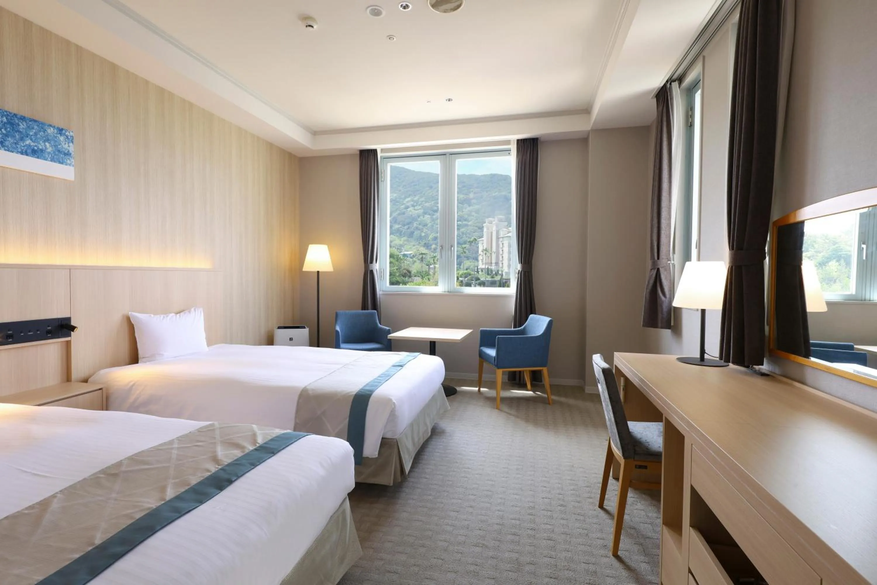 Standard Twin Room - Non-Smoking in Grand Xiv naruto the lodge