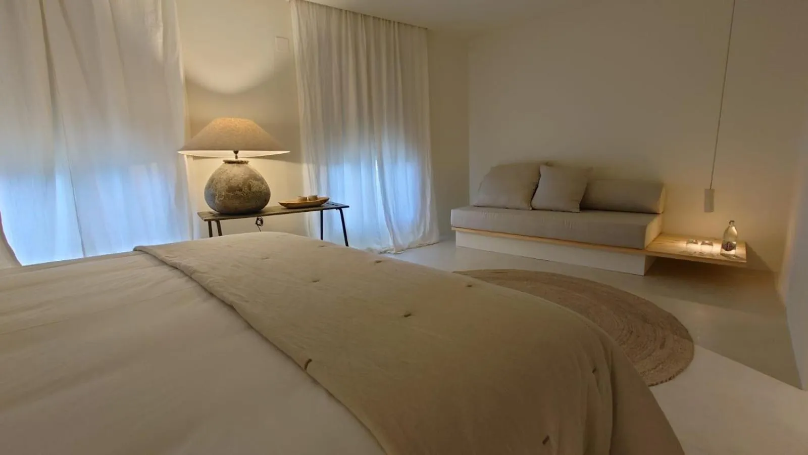 Deluxe Double Room Mallorca with king-size bed in Hotel Avenida