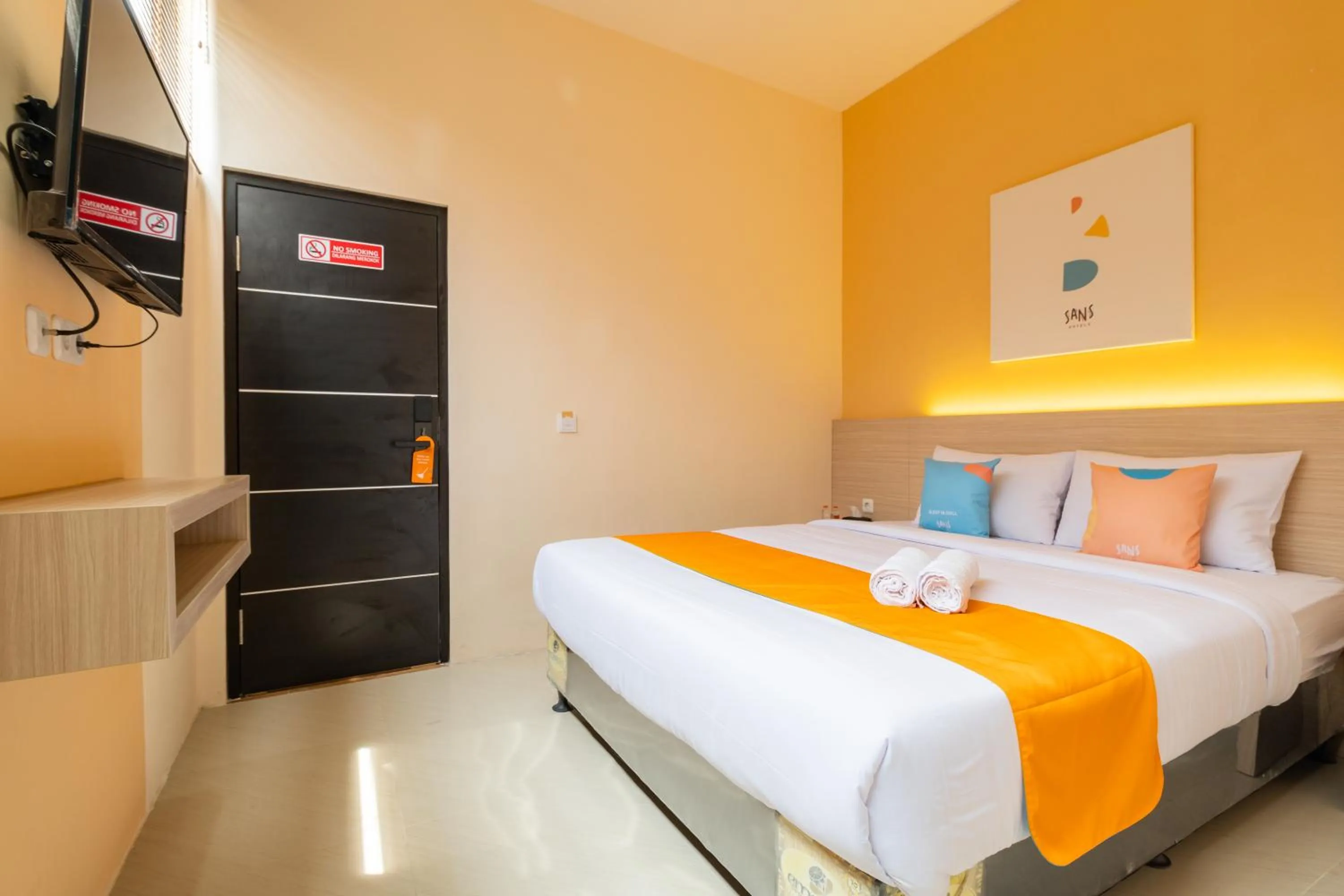 Superior Double Room in Sans Hotel Bubulak Bogor