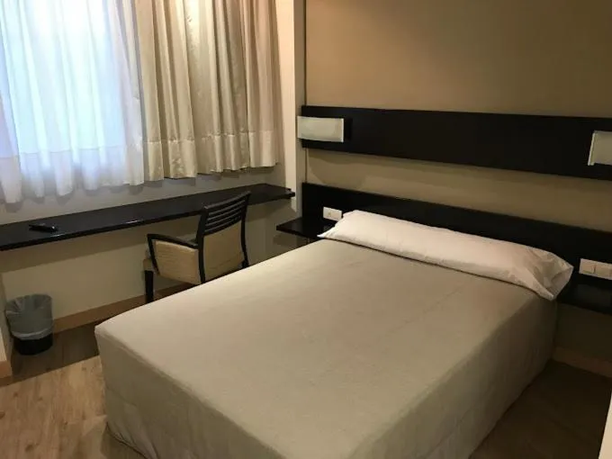 Standard Single Room in Blu Hotel Pamplona
